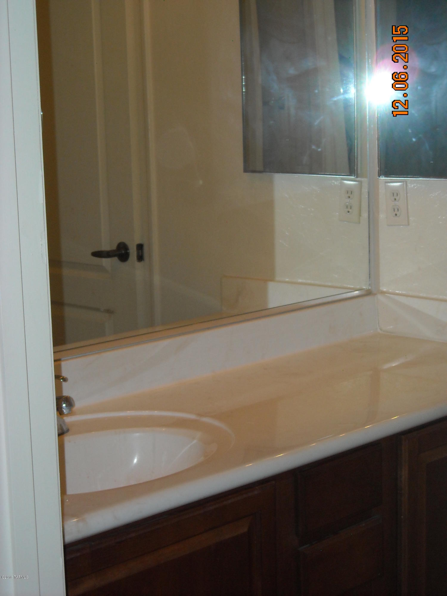 Riverside Crossing (1-133) - Residential Lease