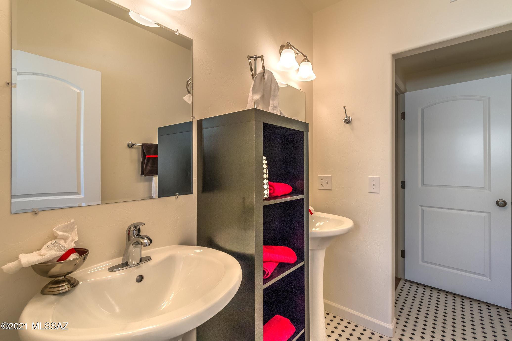 Buells Add - Residential Lease