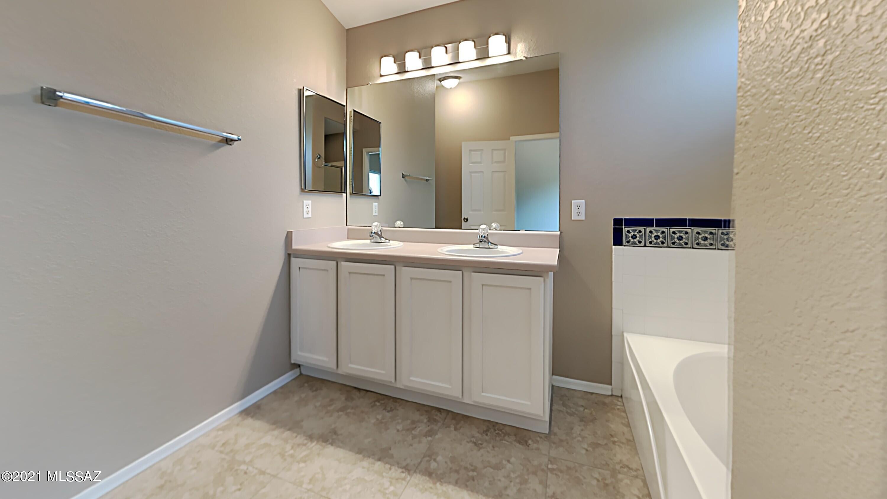 Rancho Vistoso Neighborhood 2 Ph. 2 (84-115, 330-394) - Residential