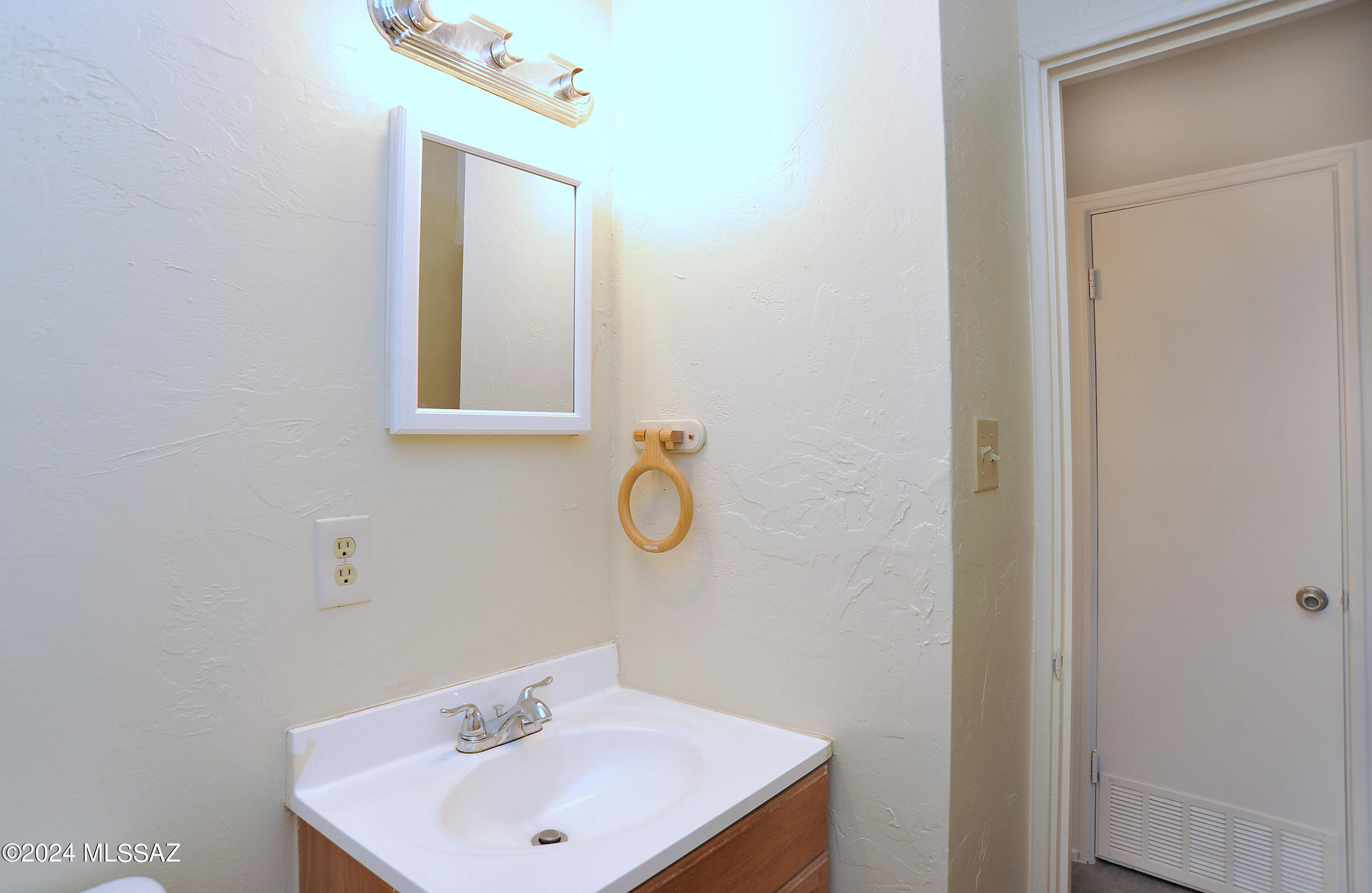 Thoreau Addition - Residential Lease