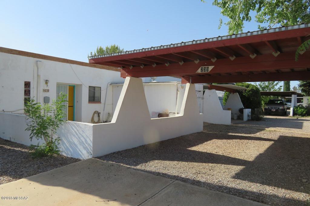 Nice One bedroom 1 Bath Townhouse in town Pearce/Sunsites. Fresh paint. Bright and airy. End unit. Corner lot. Needs flooring and some clean up. Begin sold As-Is. Storage Shed and Carport. Has shady courtyard and Nice Arizona Room. Has central AC. Storage shed. No HOA Fees