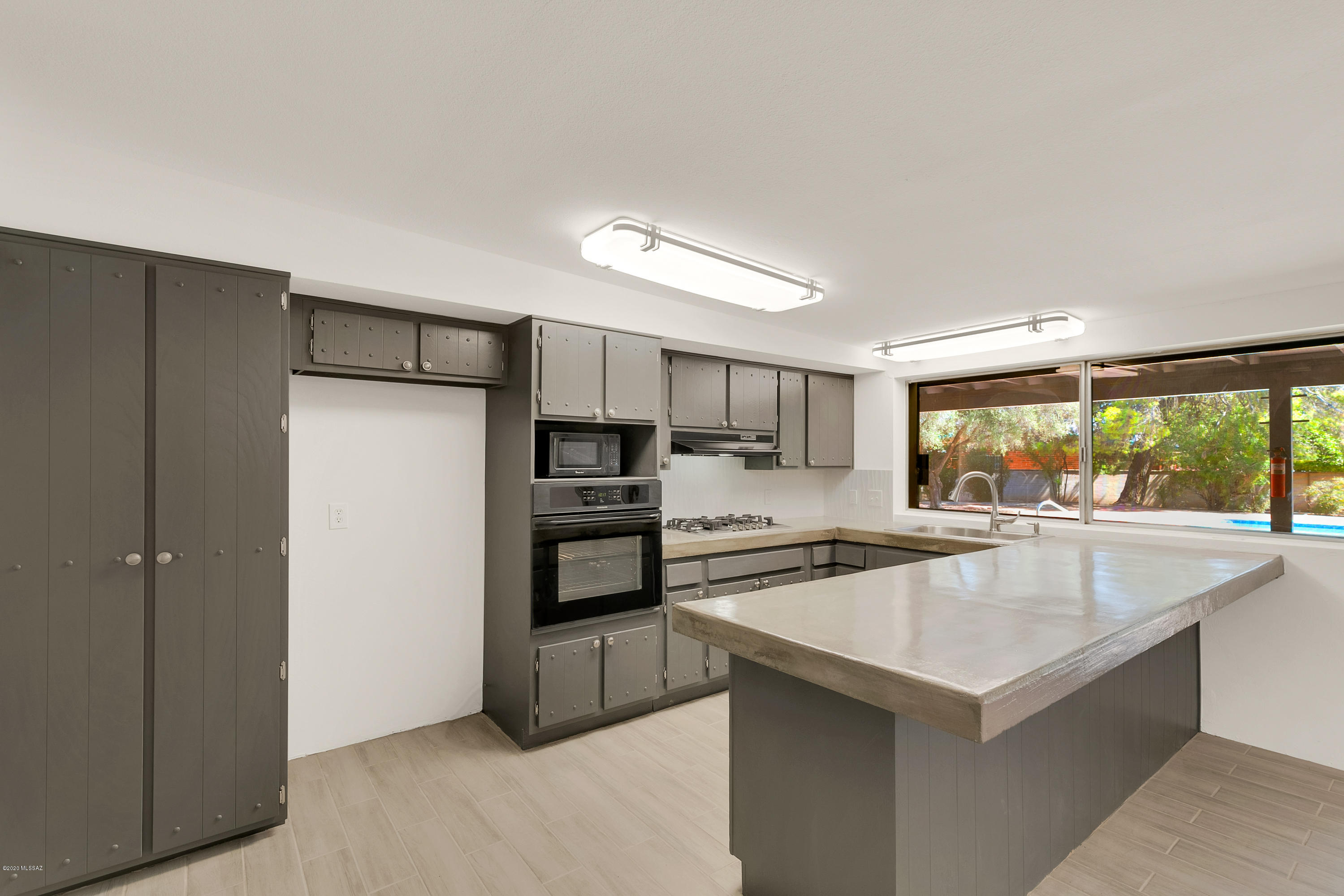 Eastern Hills BLKS 1  2  3 - Residential