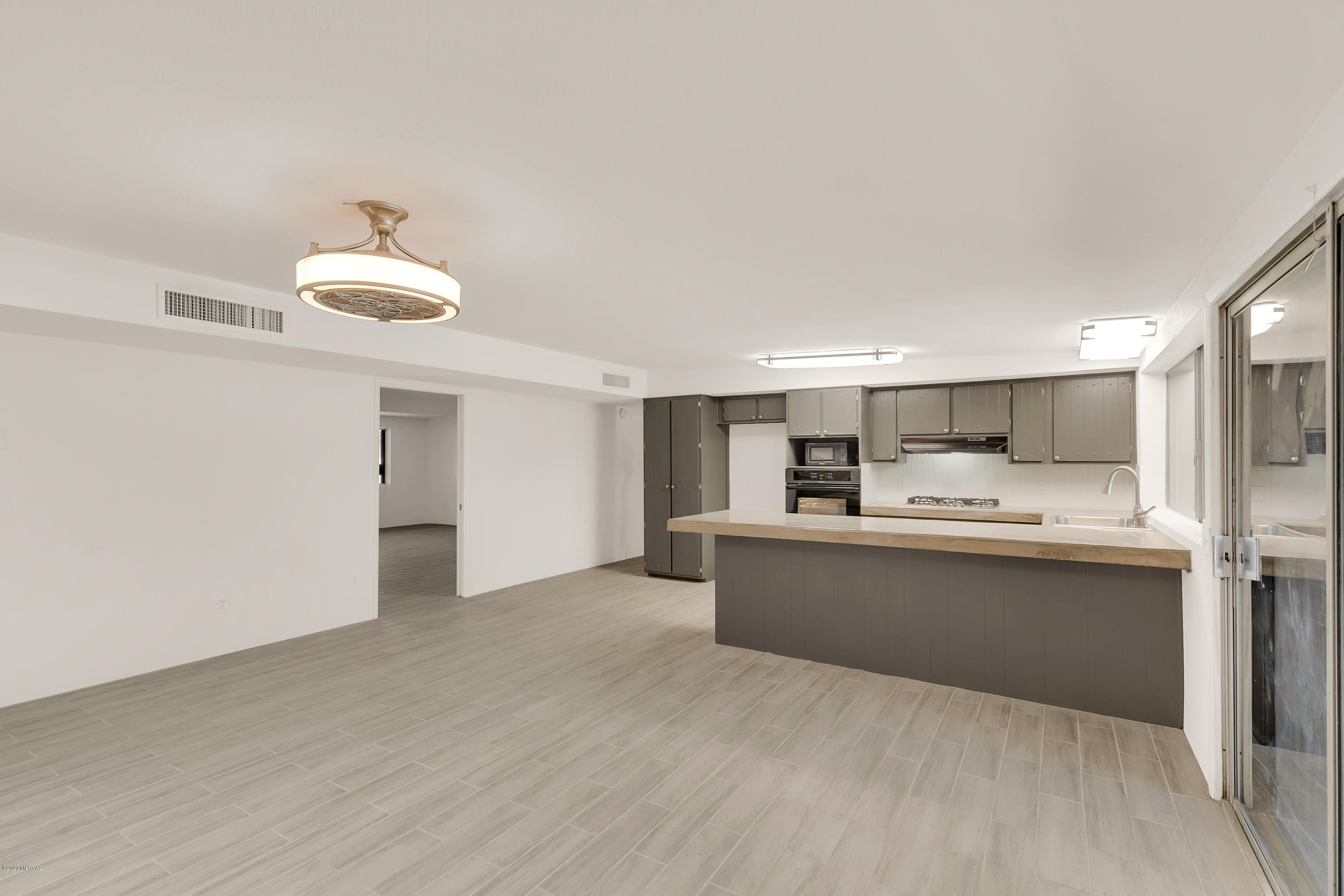 Eastern Hills BLKS 1  2  3 - Residential