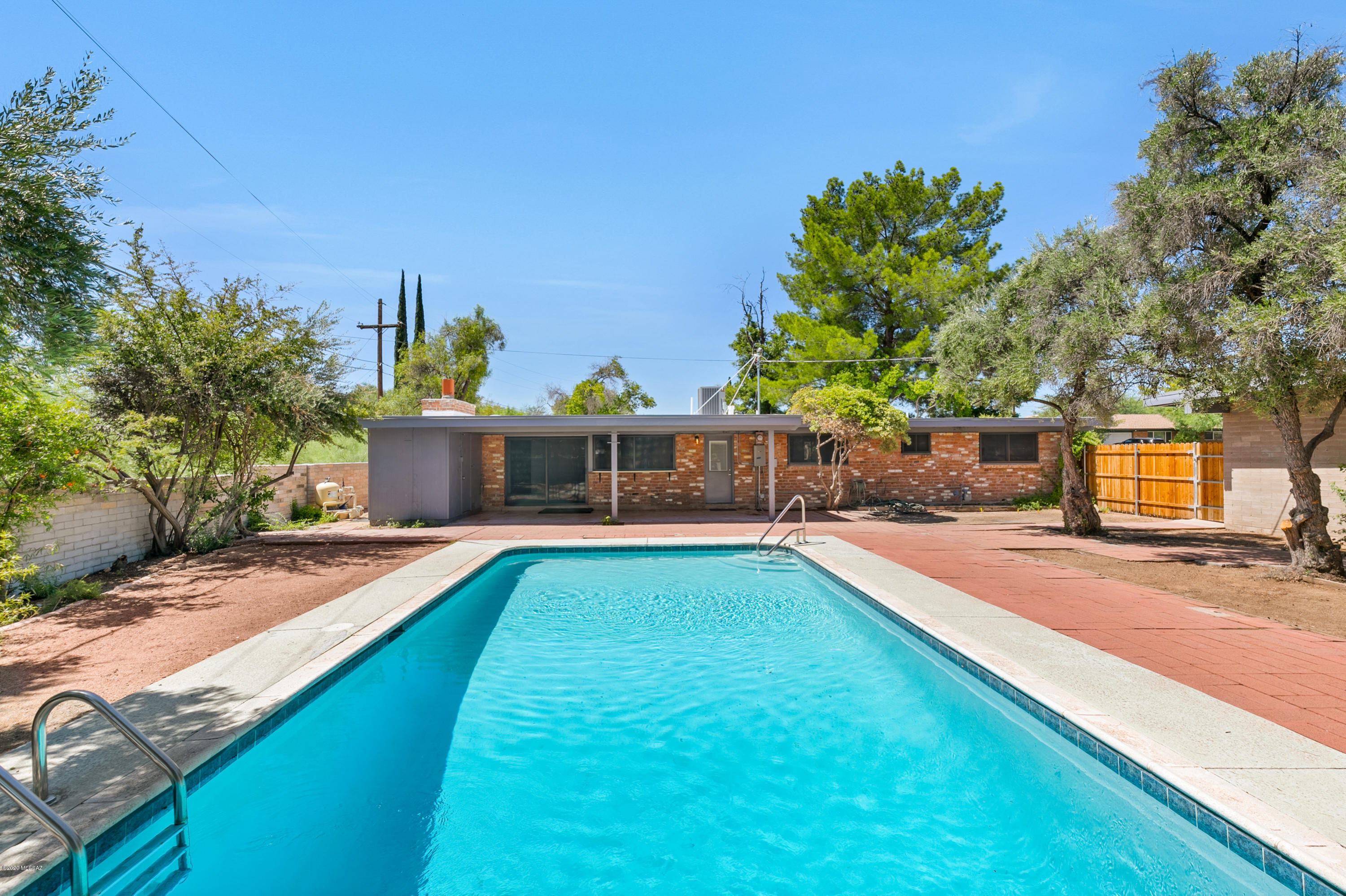 Eastern Hills BLKS 1  2  3 - Residential