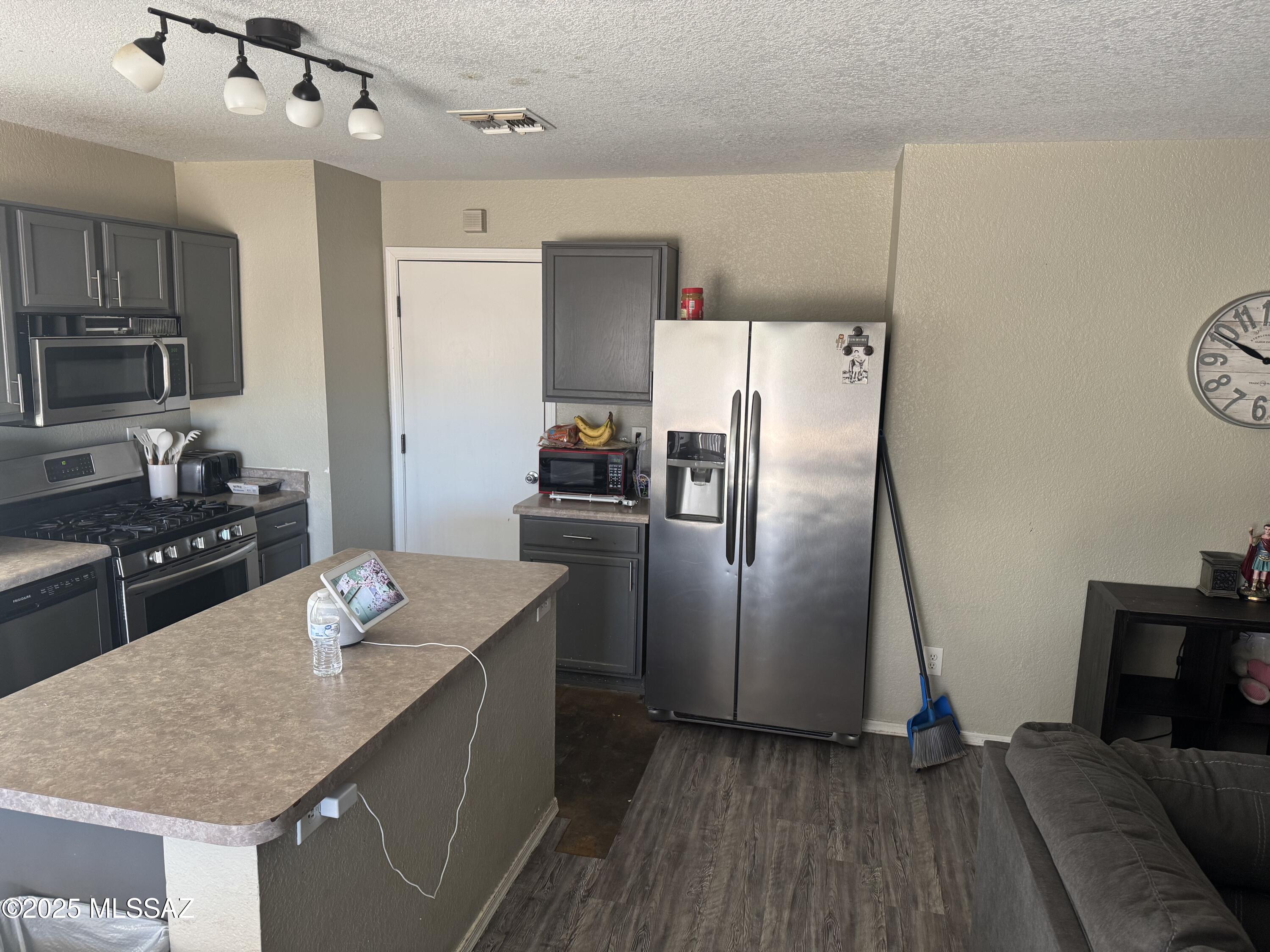 Oakmore At Midvale (266-318) - Residential