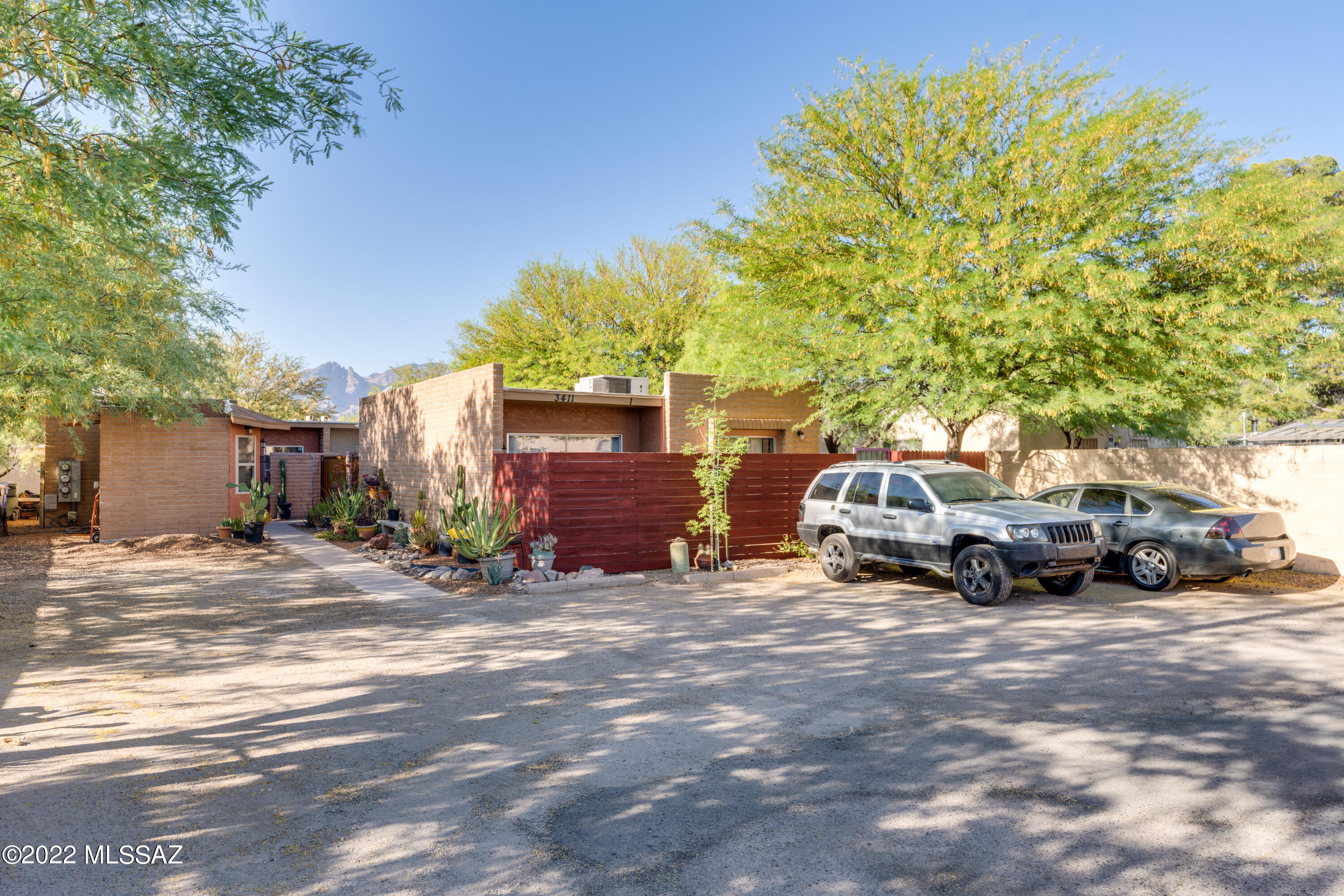 Granada Park - Residential Income
