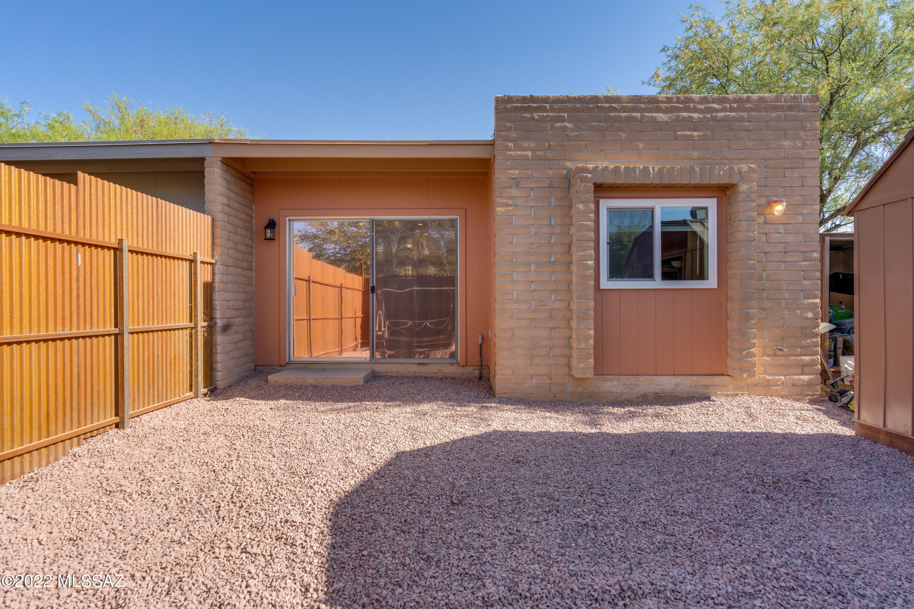 Granada Park - Residential Income