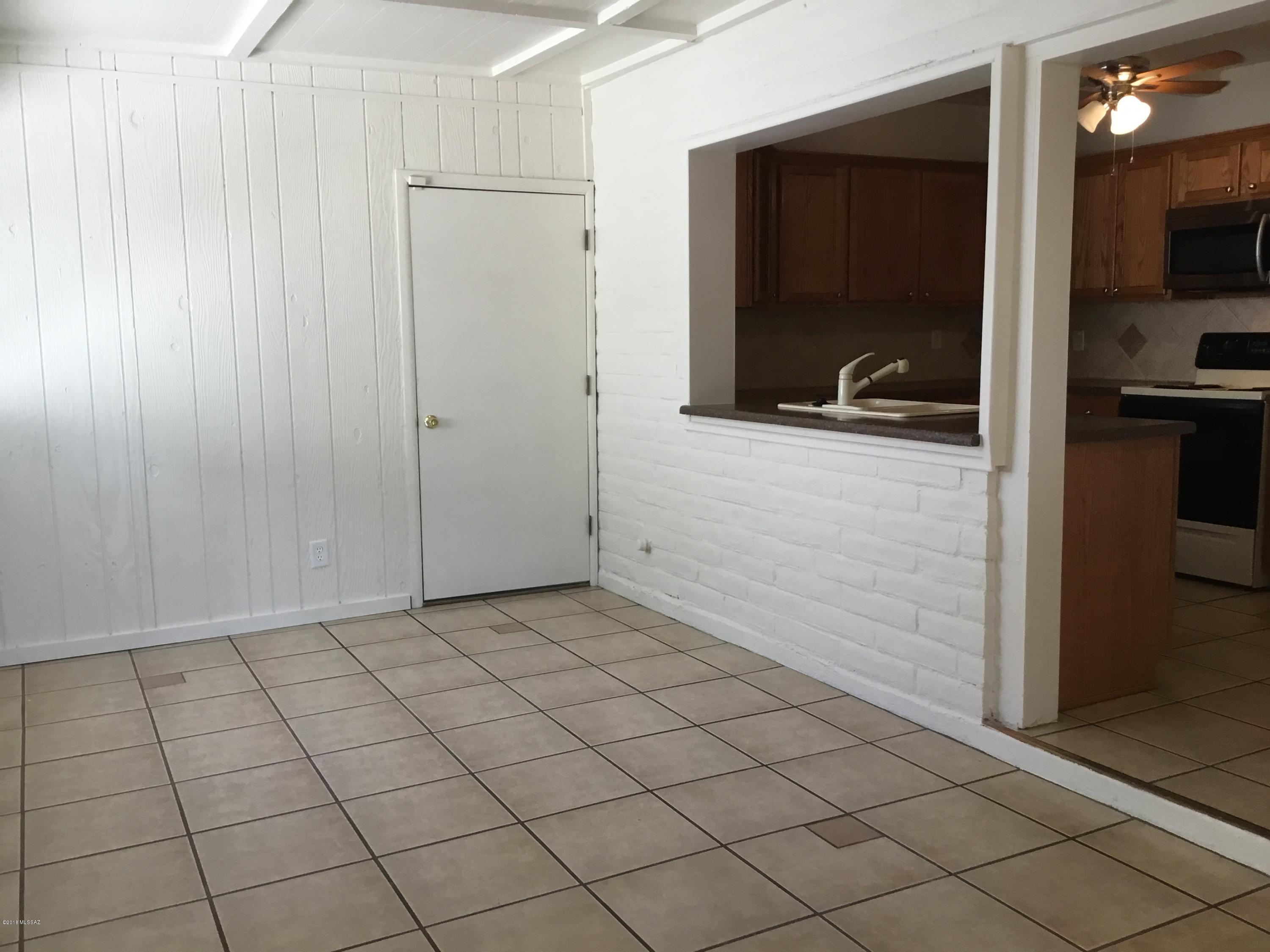 Braewood Terrace (1-107) - Residential