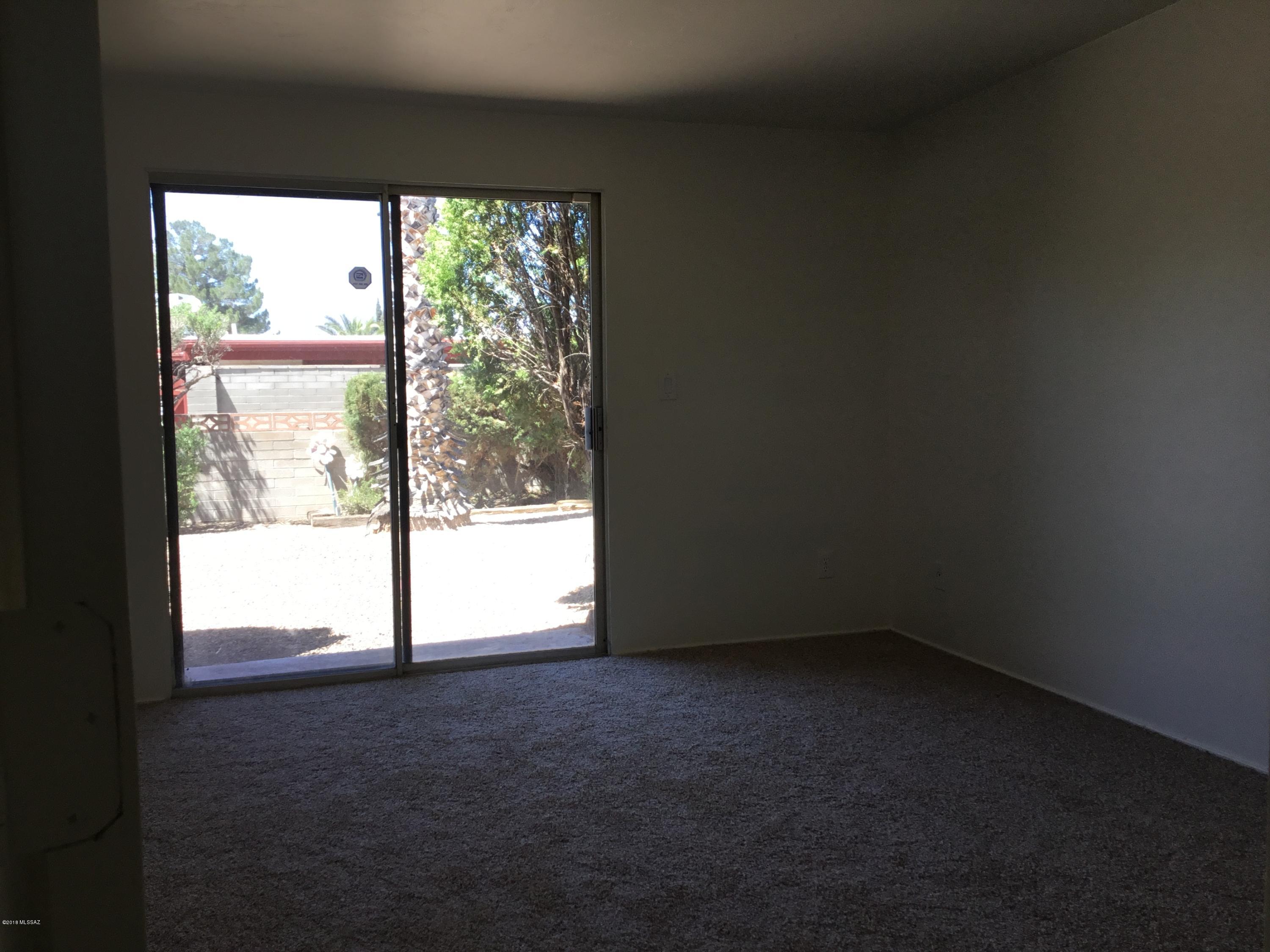 Braewood Terrace (1-107) - Residential