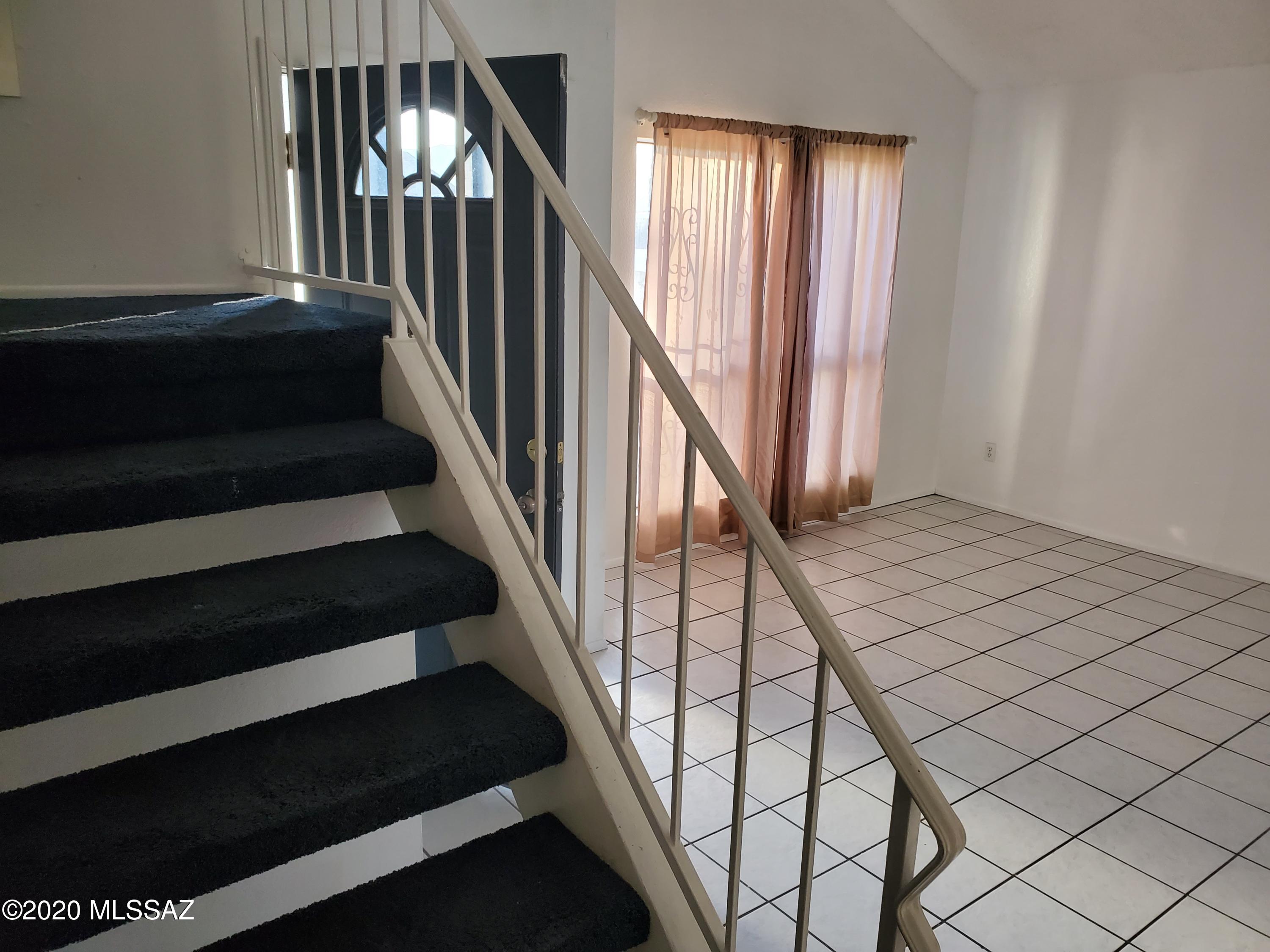 Salida Del Sol V (1-109) - Residential