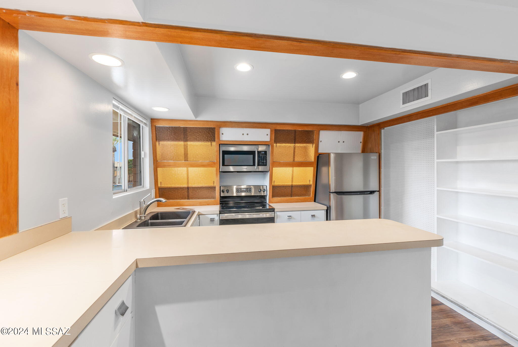 Country Club Heights - Residential