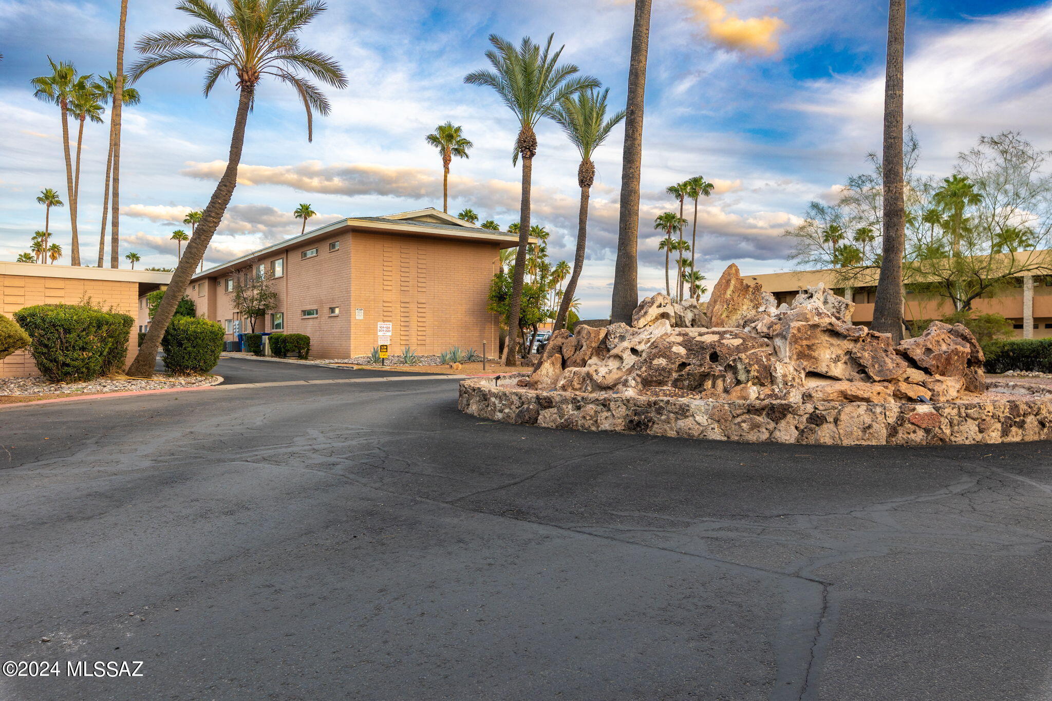 Country Club Heights - Residential