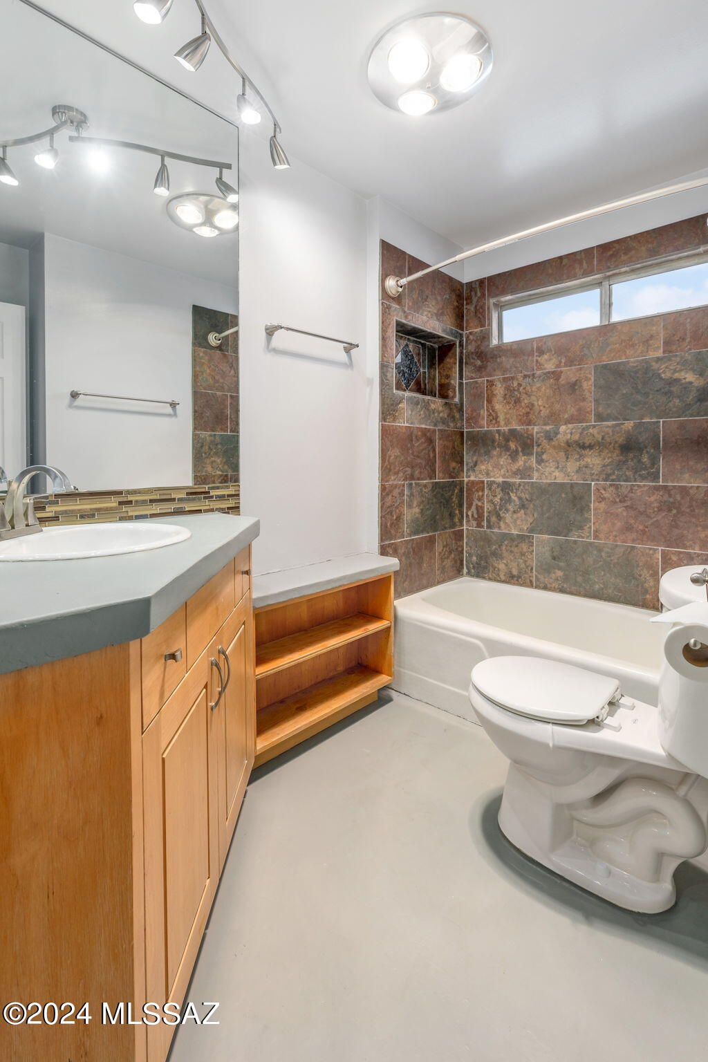 Country Club Heights - Residential
