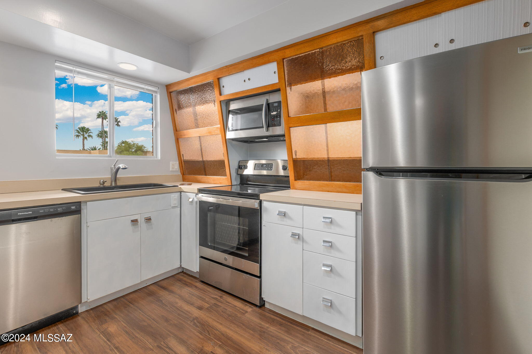 Country Club Heights - Residential