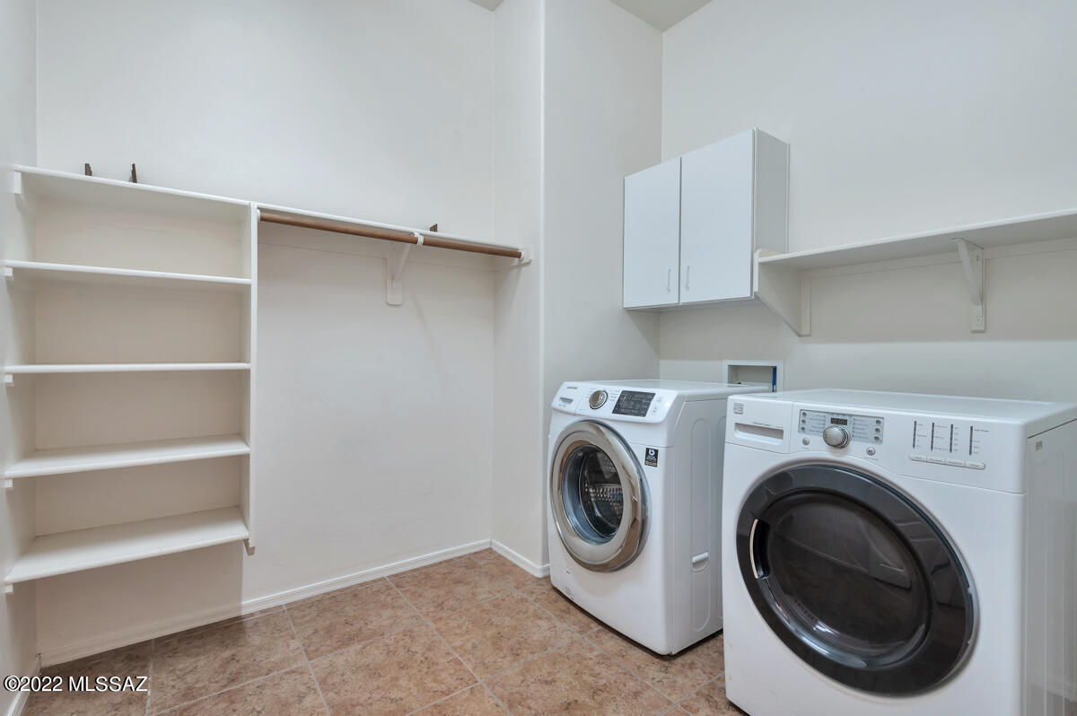 Valencia Reserve South (1-315) - Residential Lease