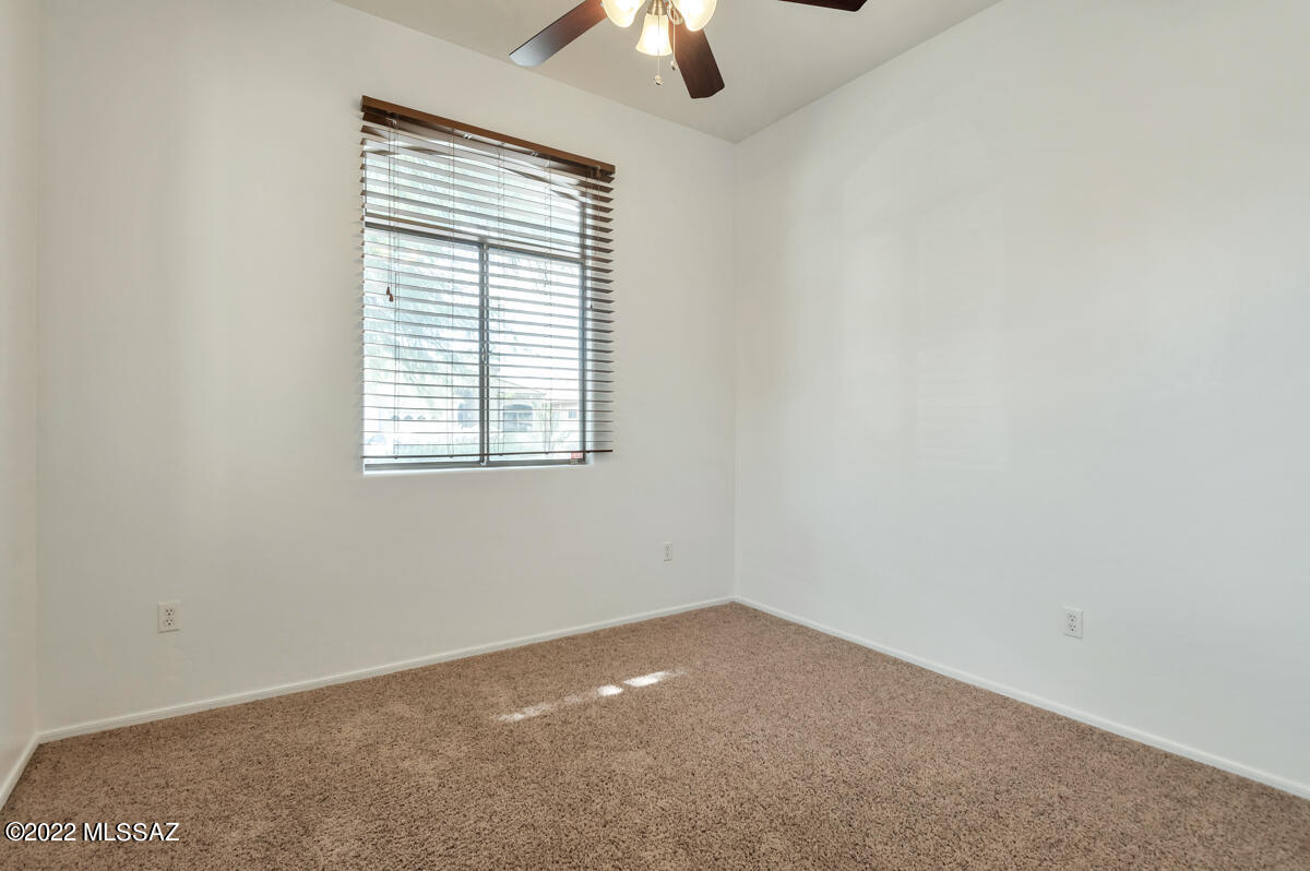 Valencia Reserve South (1-315) - Residential Lease