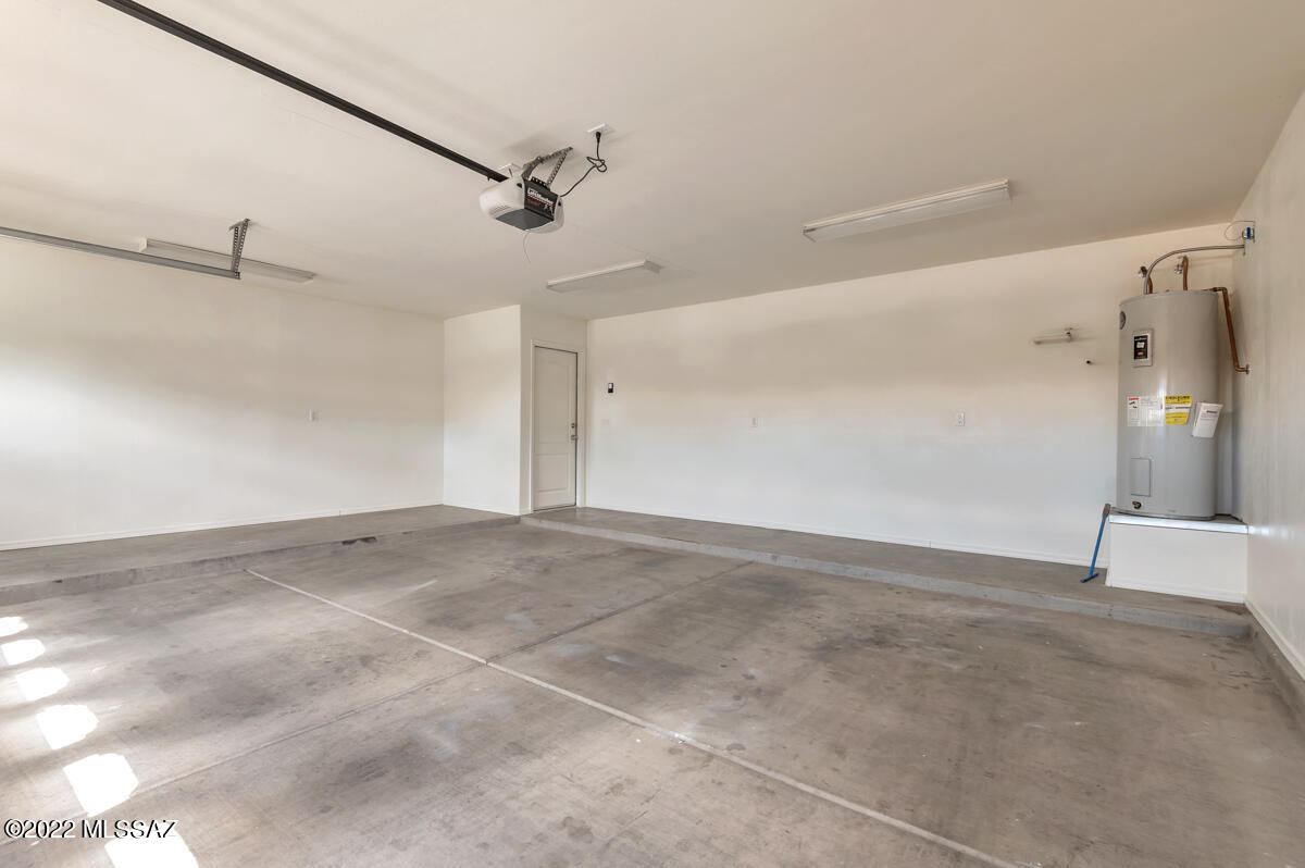 Valencia Reserve South (1-315) - Residential Lease