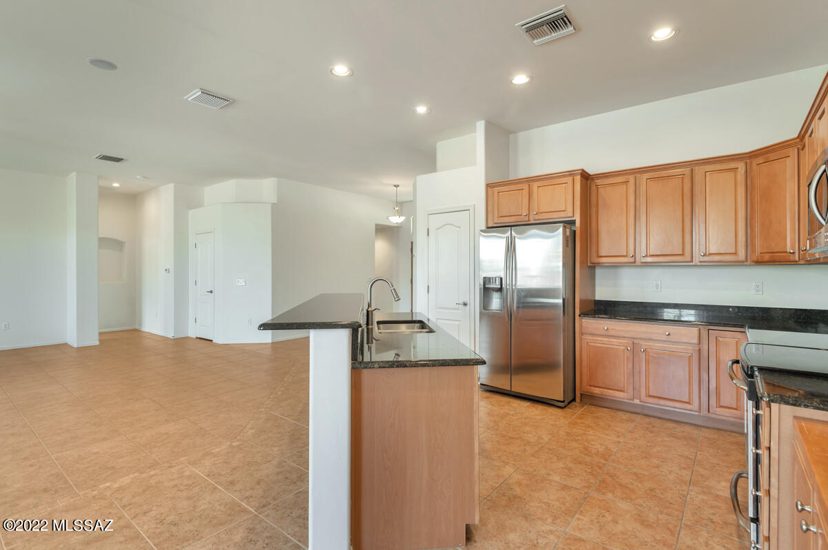 Valencia Reserve South (1-315) - Residential Lease
