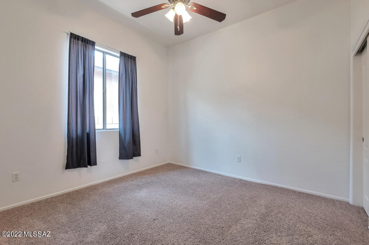 Valencia Reserve South (1-315) - Residential Lease