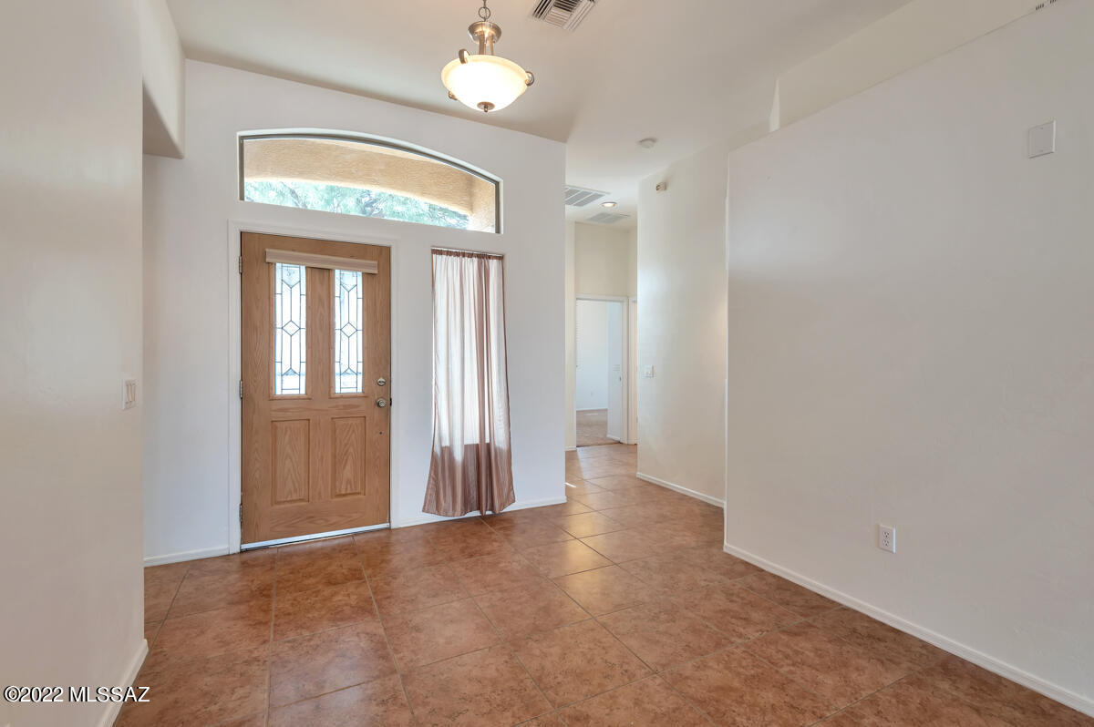 Valencia Reserve South (1-315) - Residential Lease