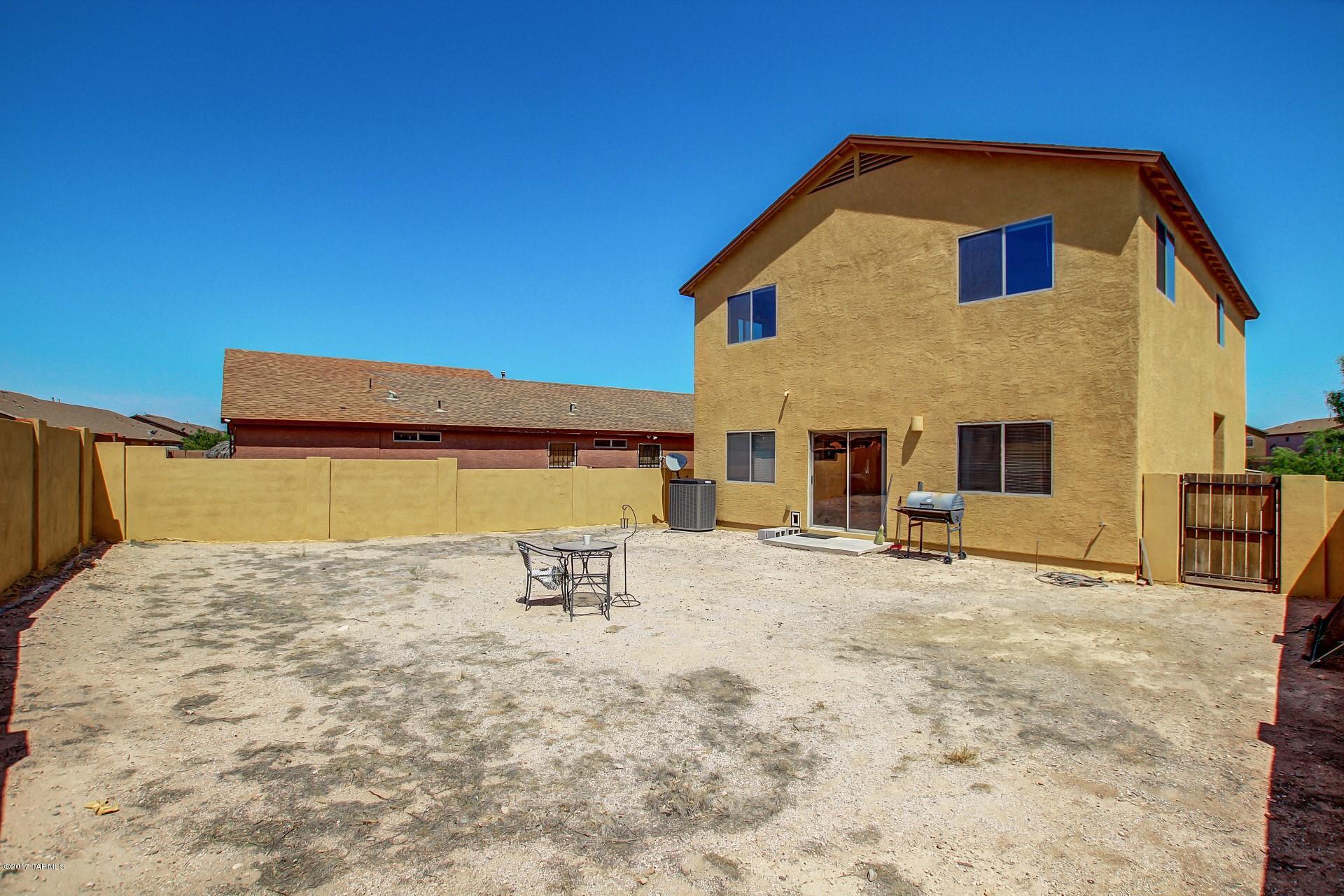 Tres Pueblos - Residential