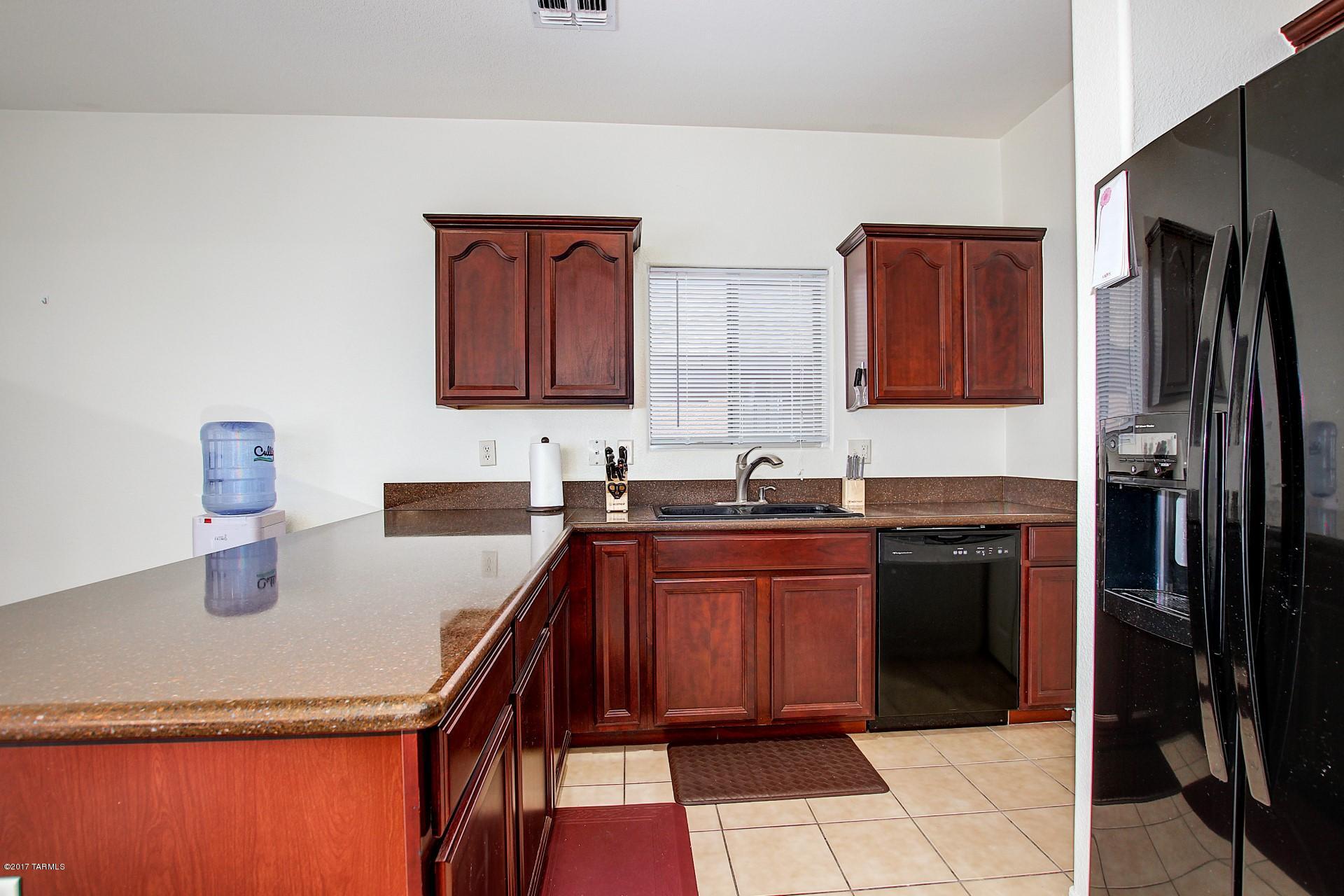Tres Pueblos - Residential