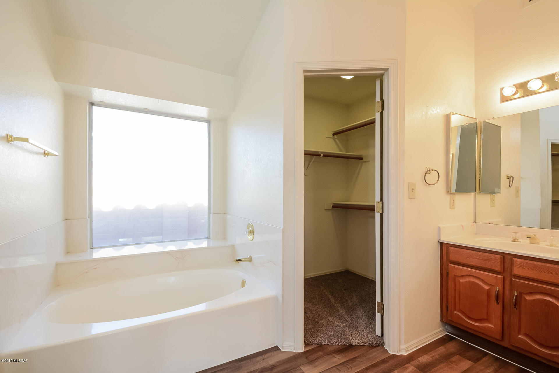 Canada Heights(1-68) - Residential