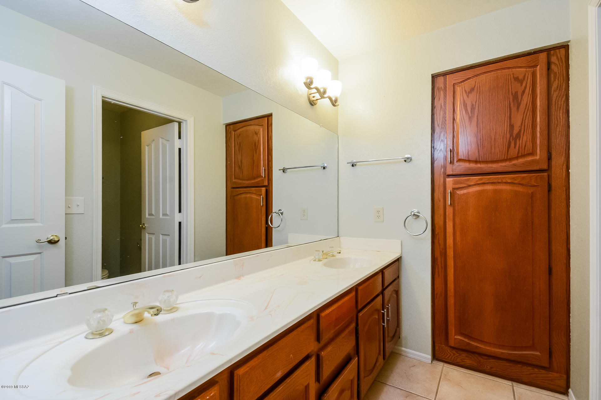 Canada Heights(1-68) - Residential