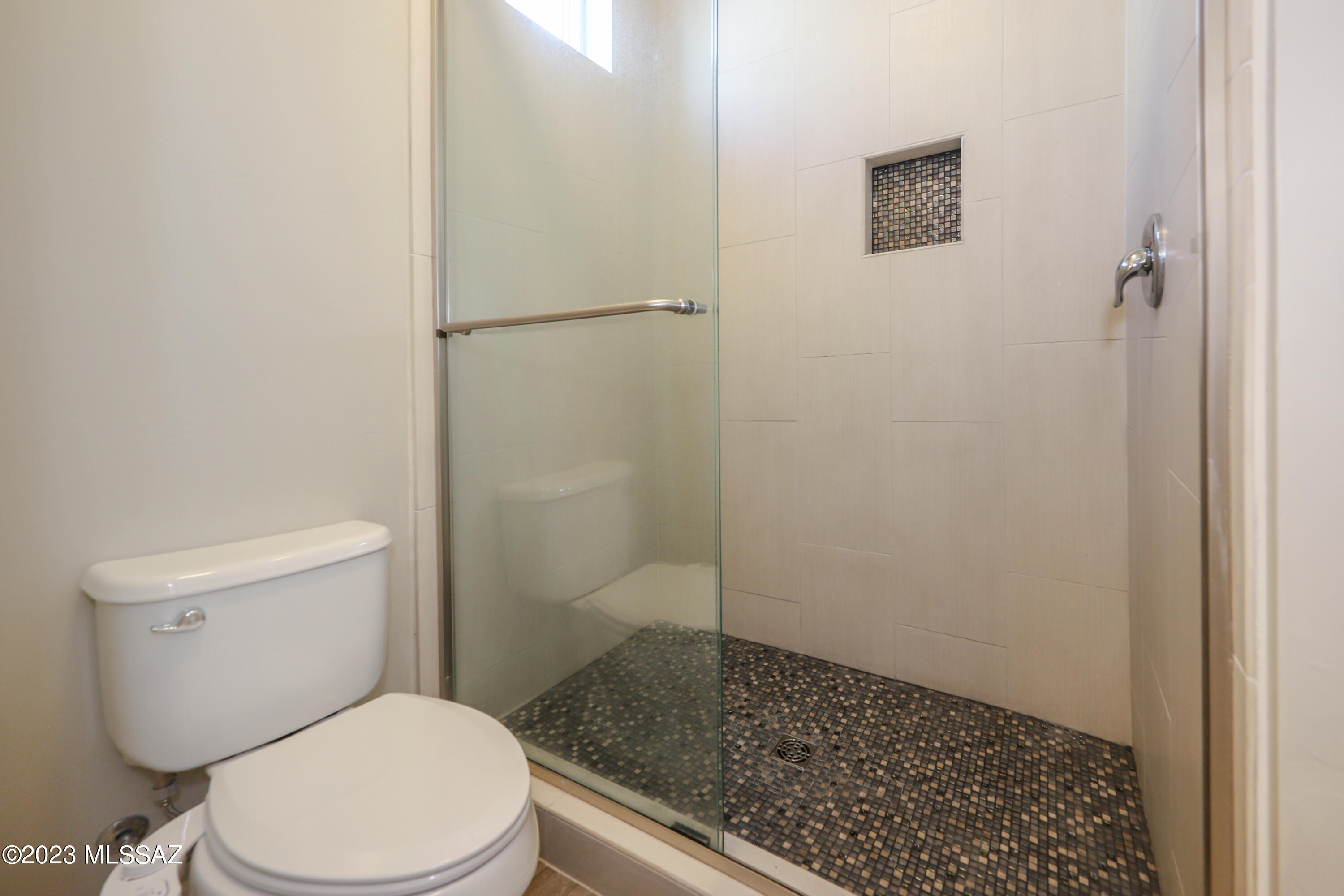 Park Modern SQ20171350679 - Residential
