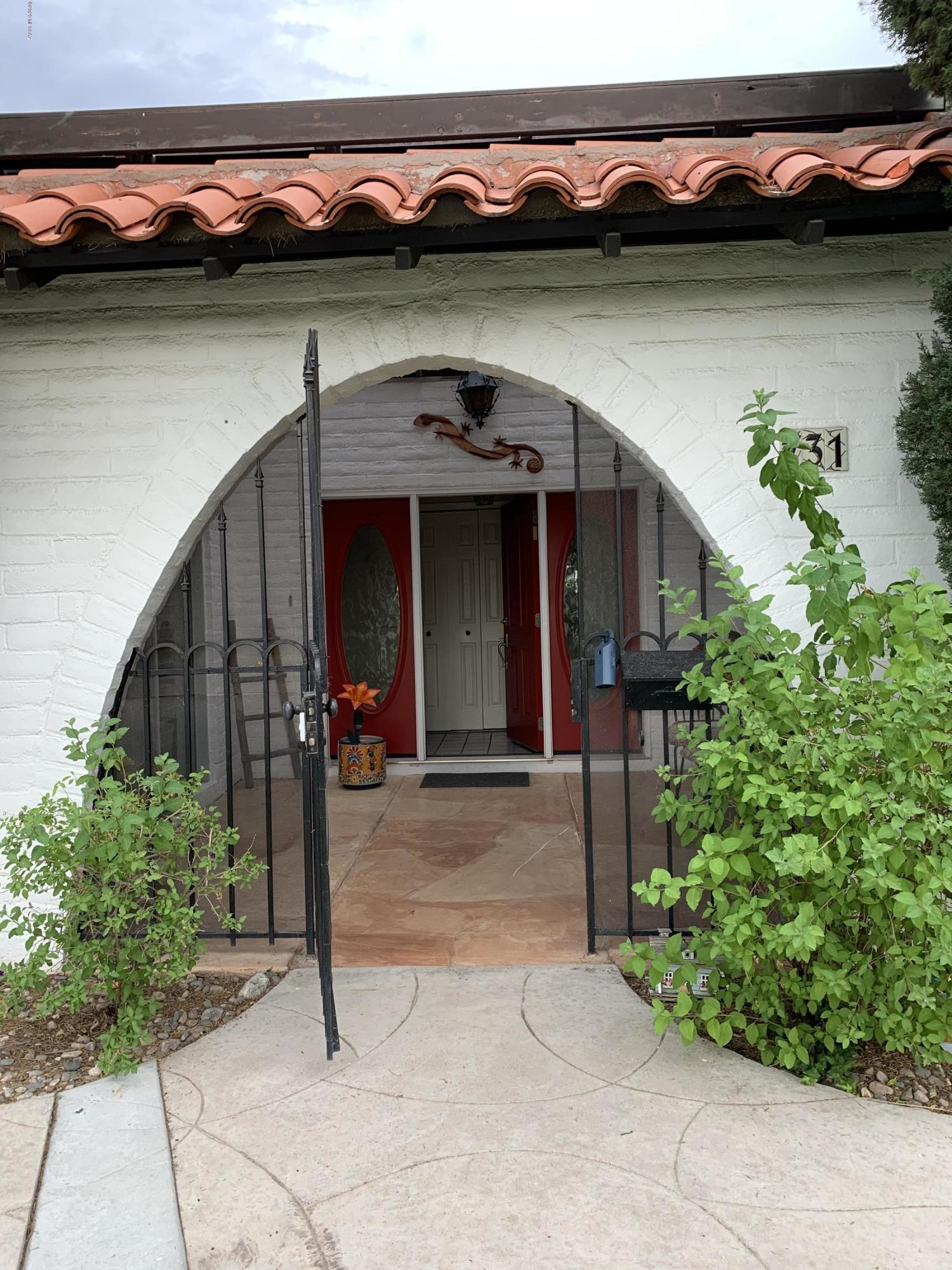 Las Lomitas (1) - Residential