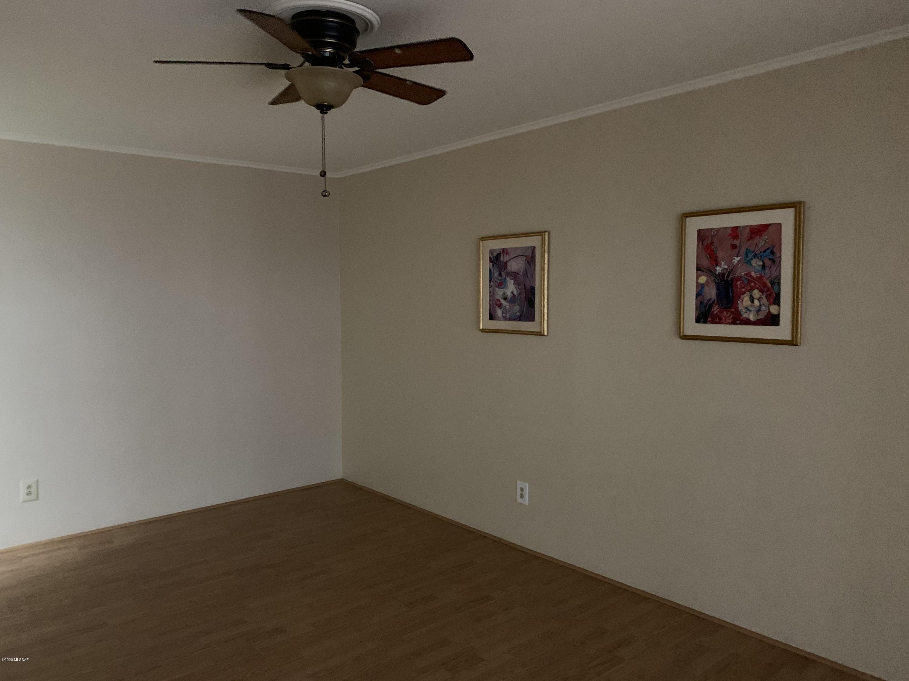 Las Lomitas (1) - Residential