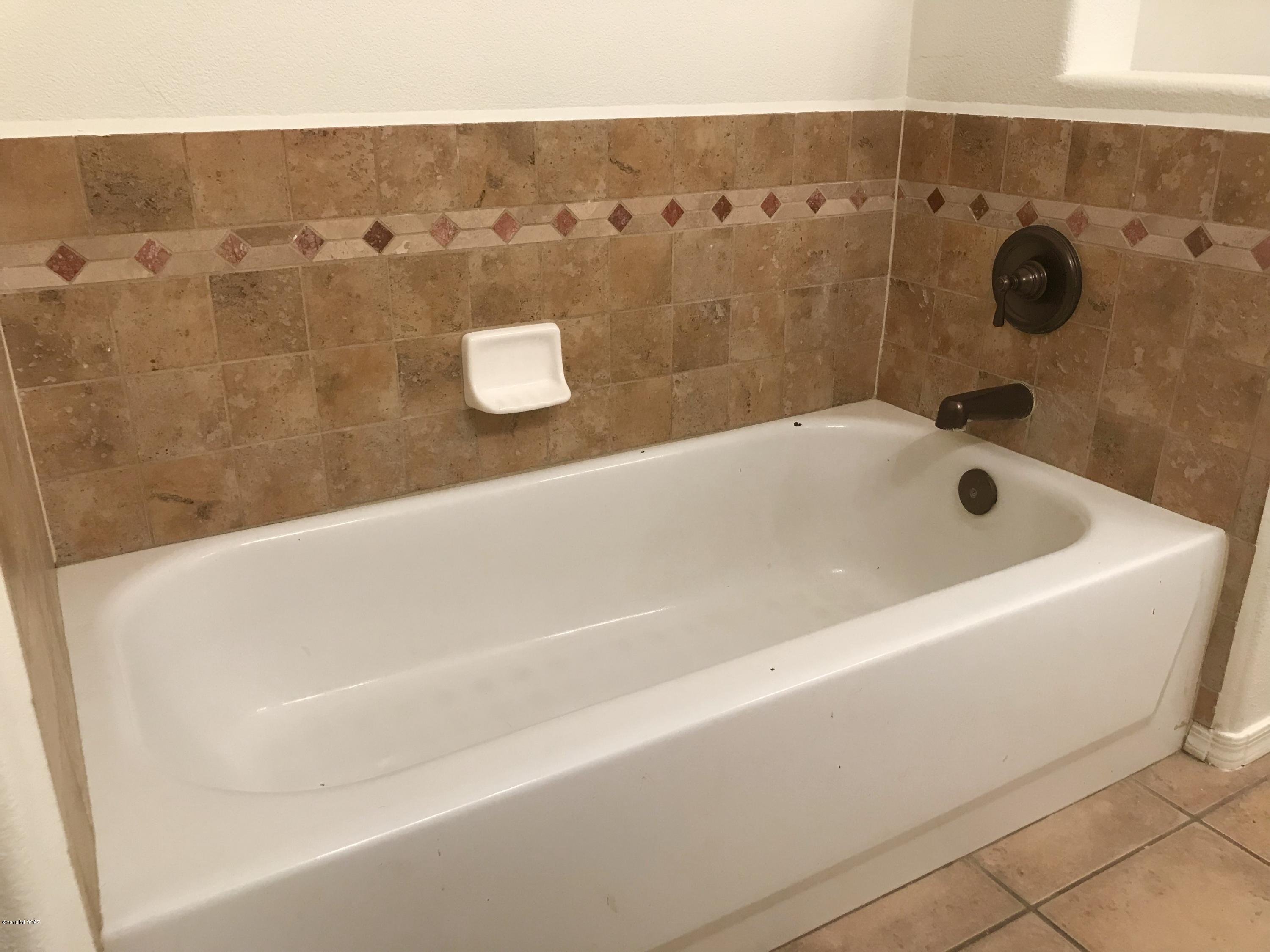 Los Ranchitos - Residential