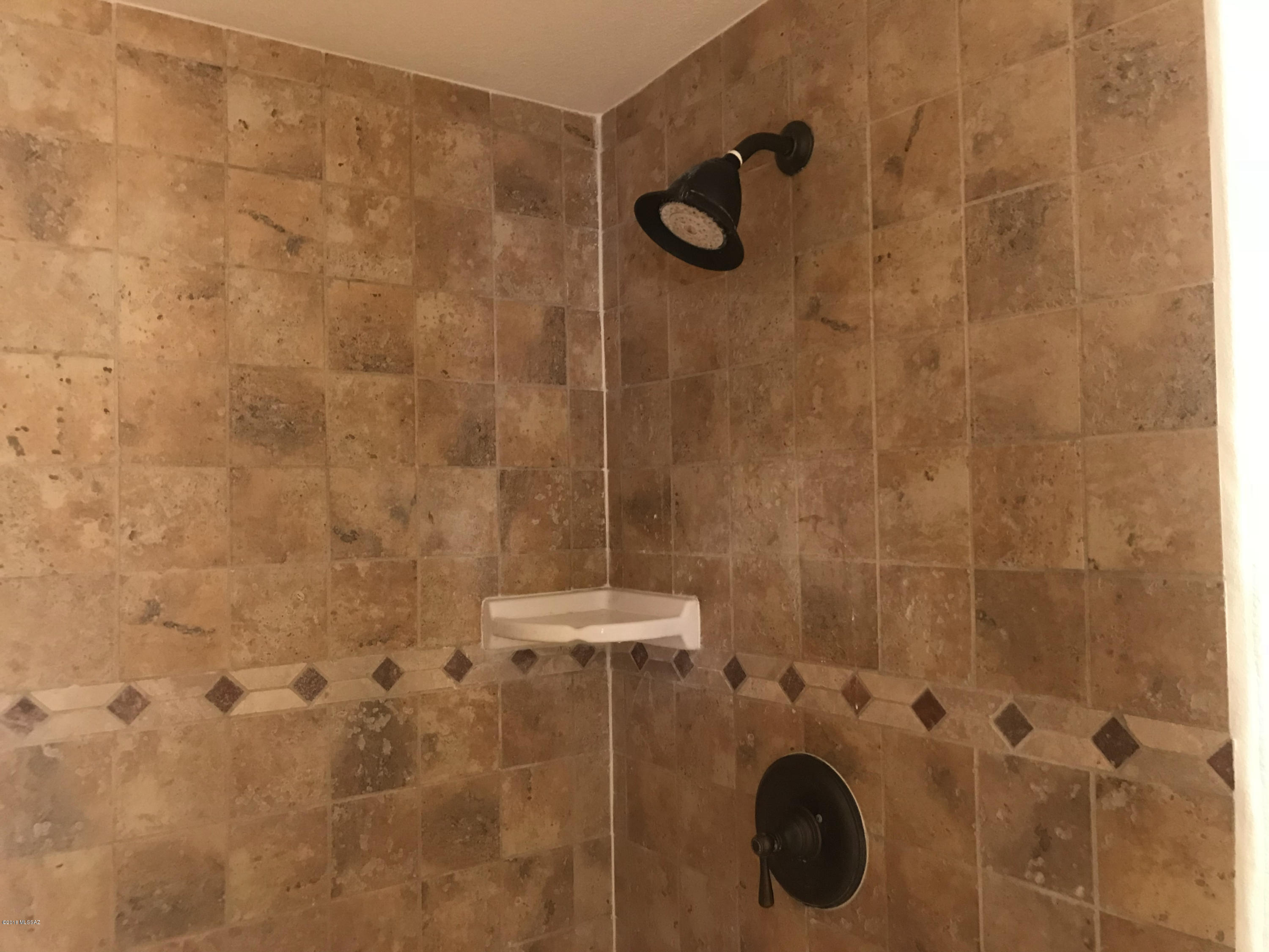 Los Ranchitos - Residential