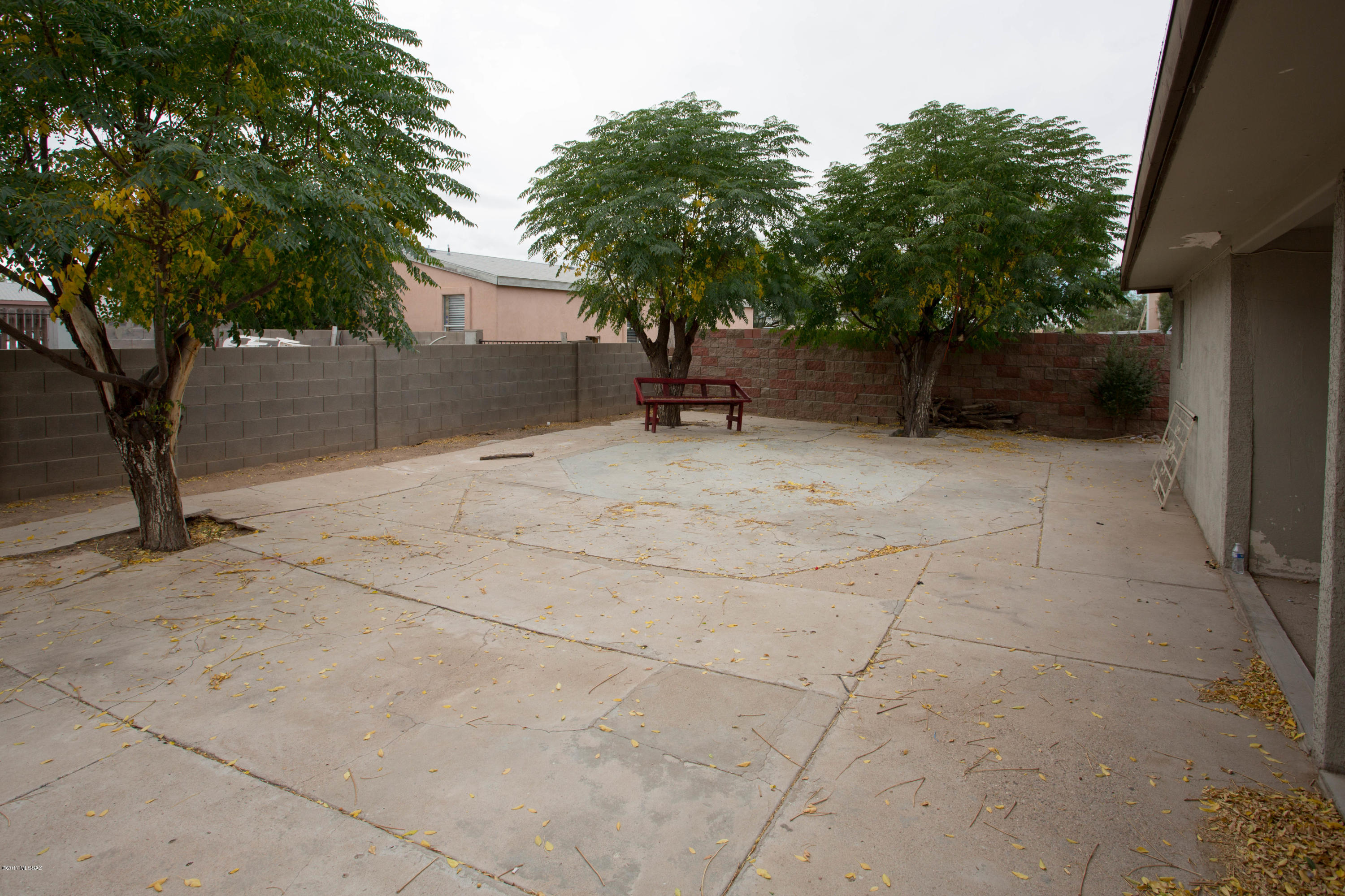 Los Olivos Est I (1-24) - Residential