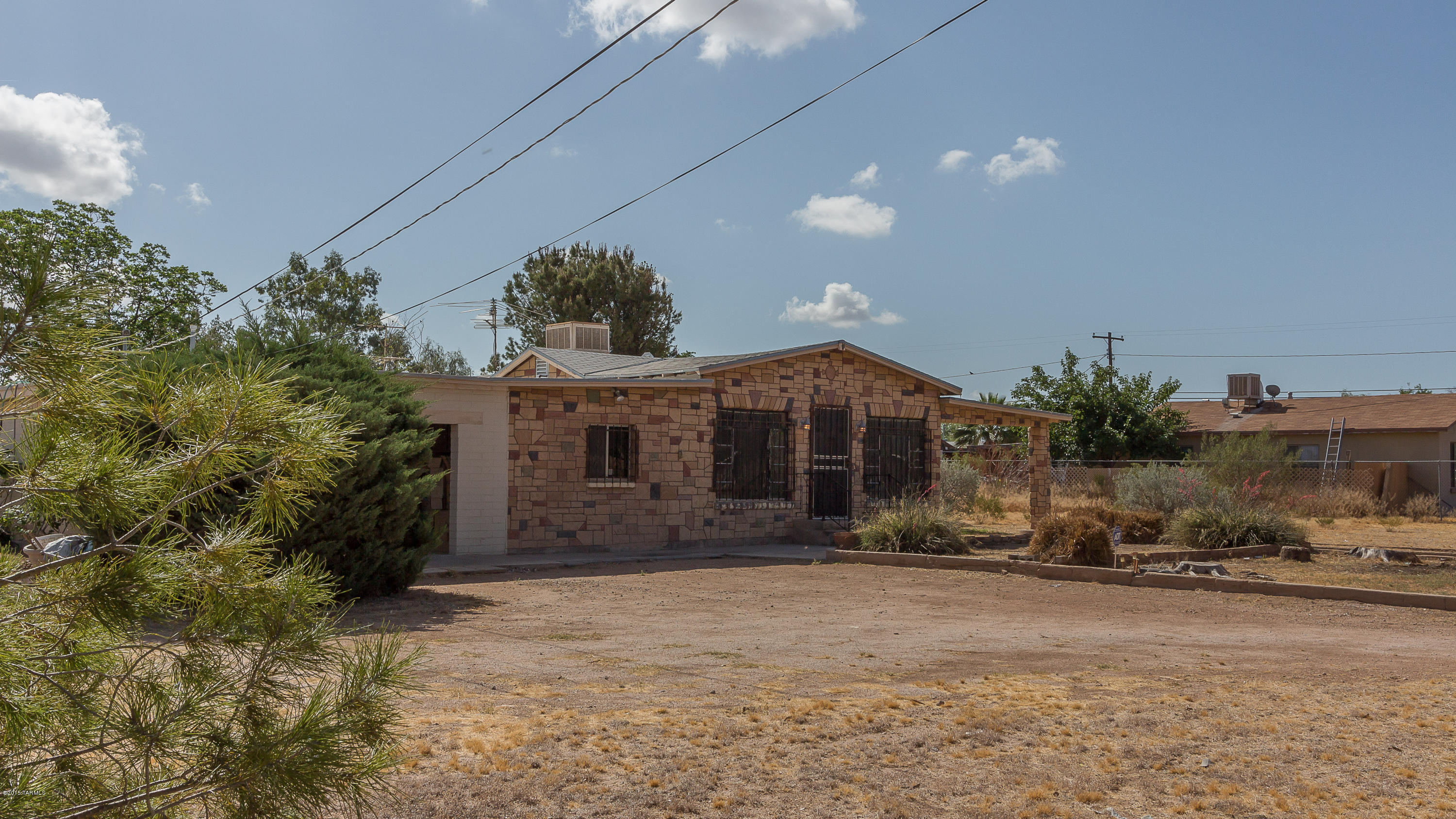 Los Ranchitos - Residential