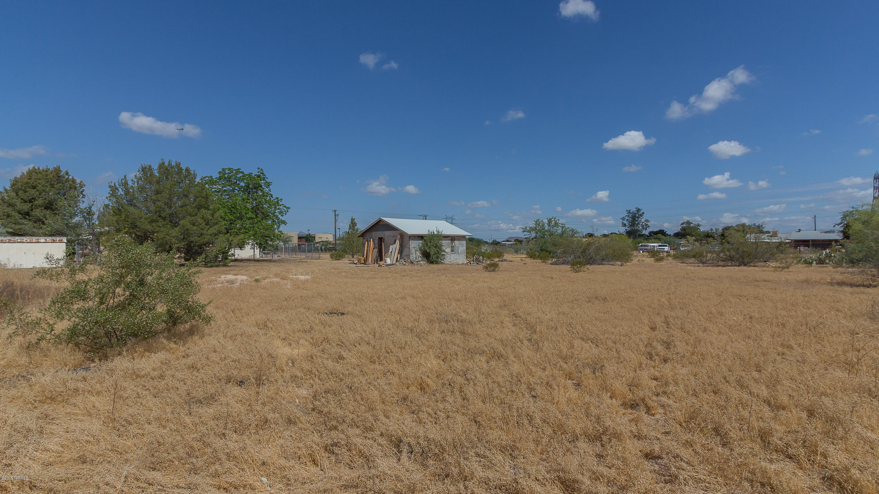 Los Ranchitos - Residential