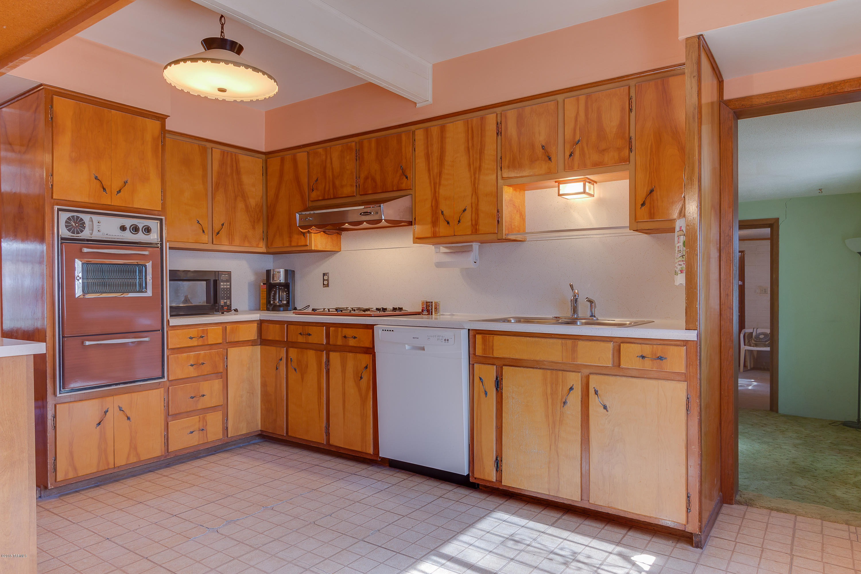 Los Ranchitos - Residential