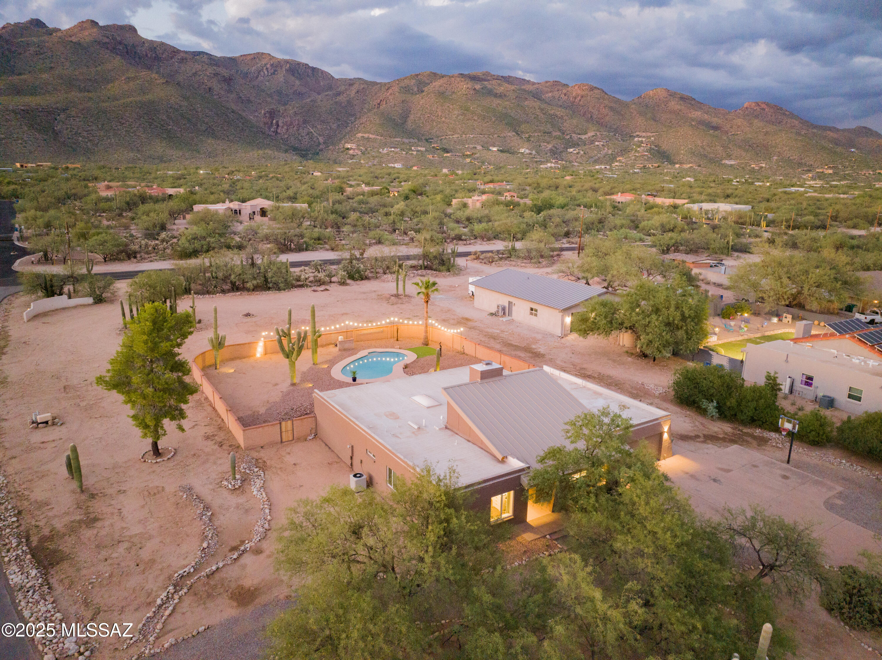 Catalina Madre (1-70) - Residential