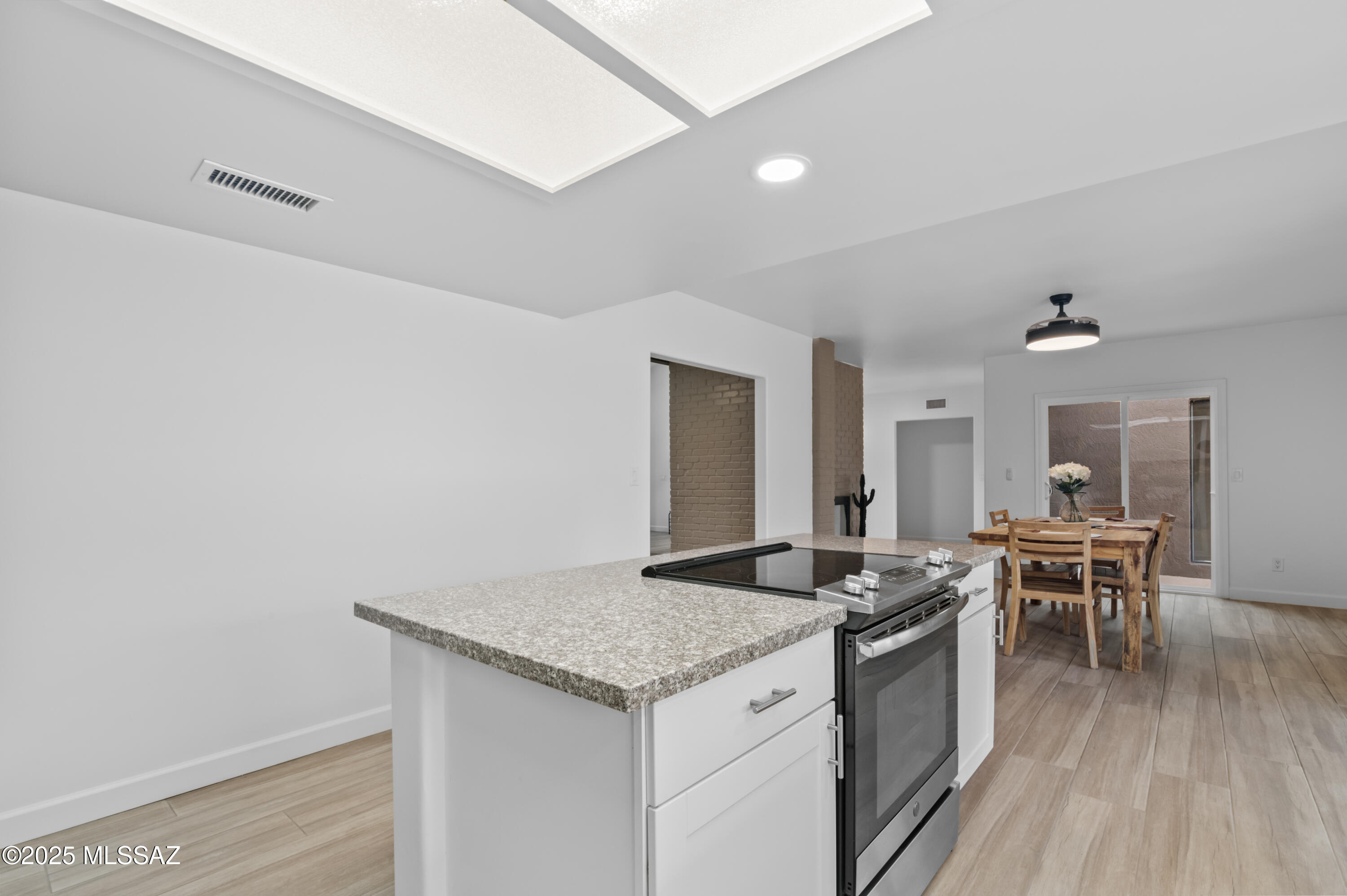 Catalina Madre (1-70) - Residential