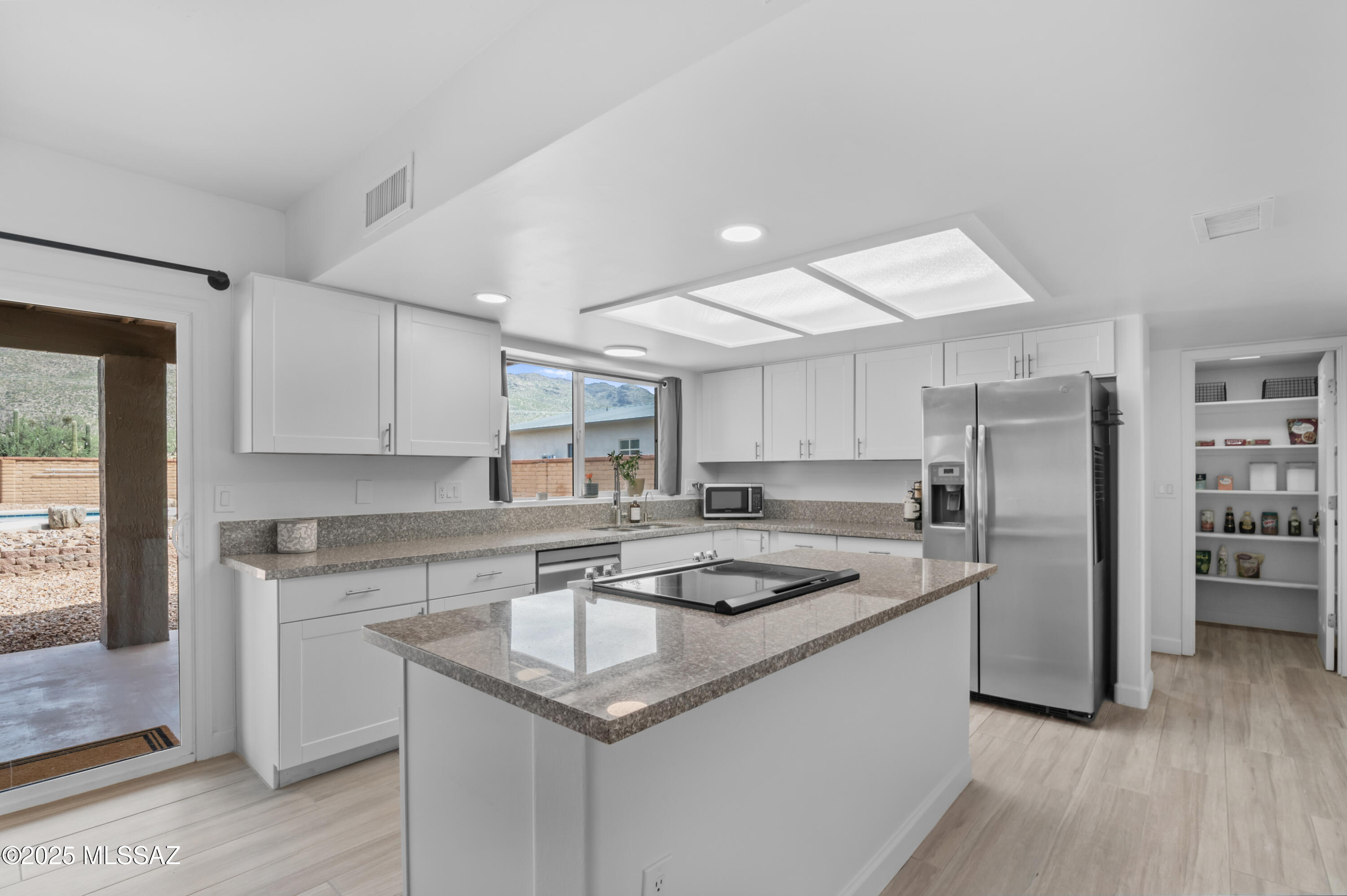 Catalina Madre (1-70) - Residential