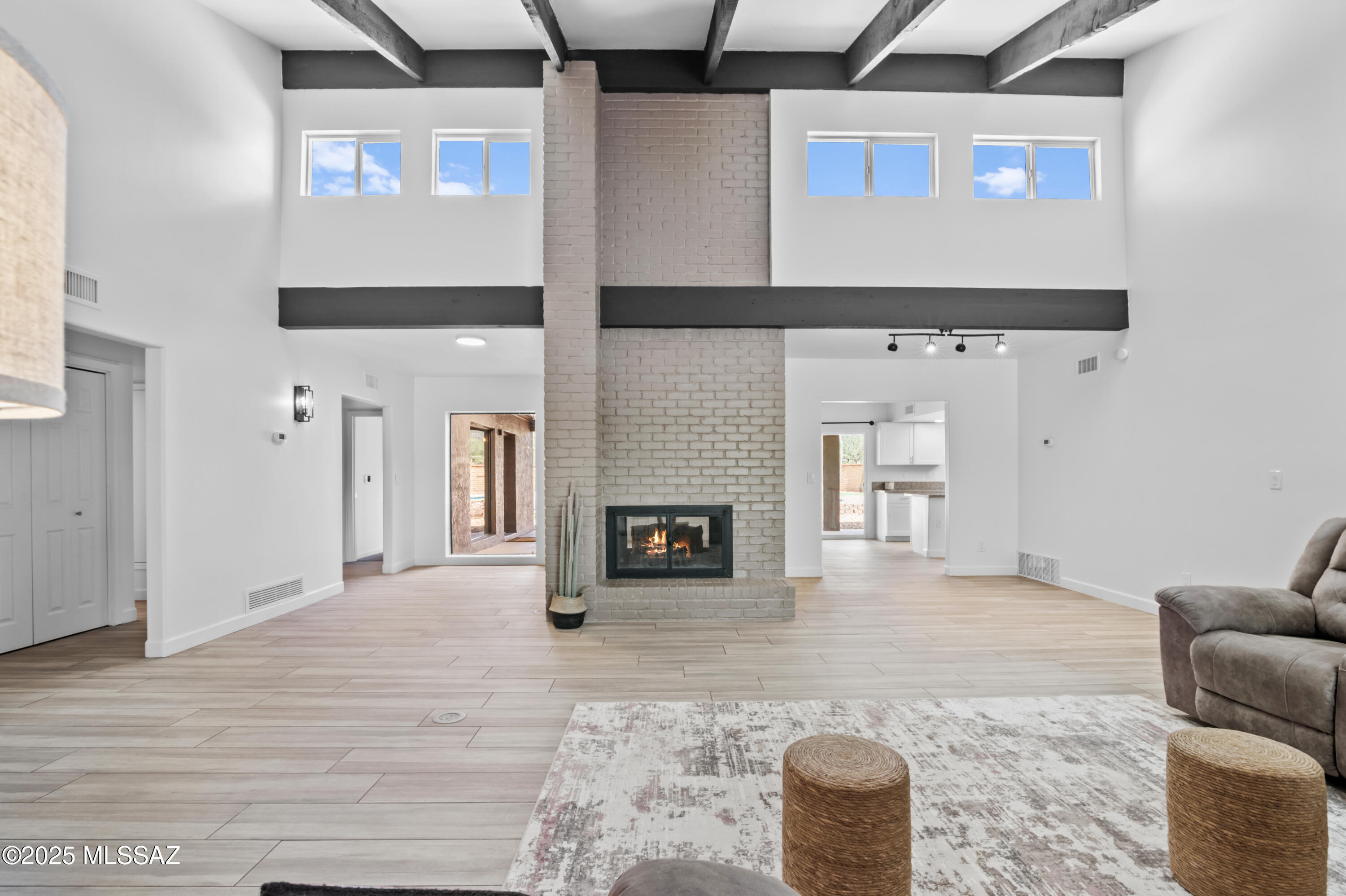 Catalina Madre (1-70) - Residential