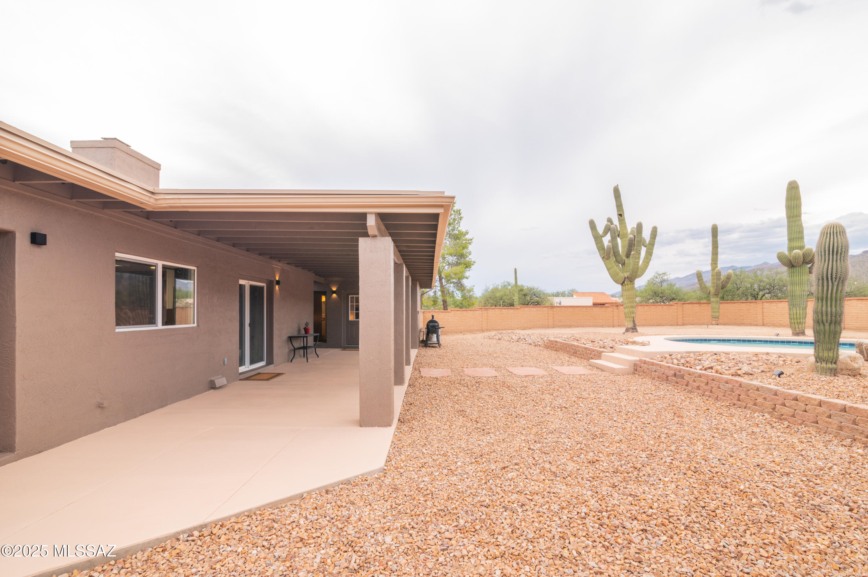 Catalina Madre (1-70) - Residential