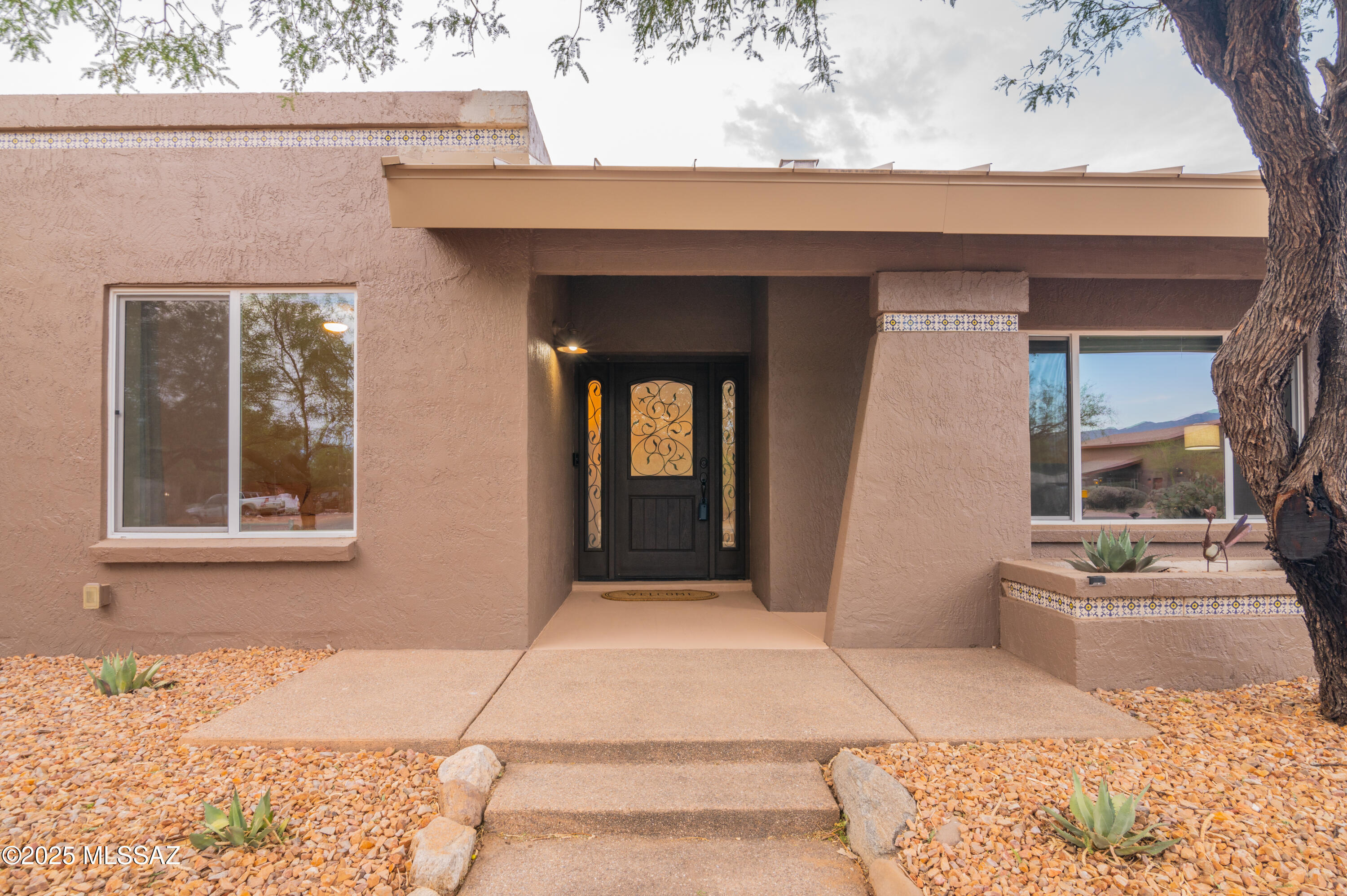 Catalina Madre (1-70) - Residential