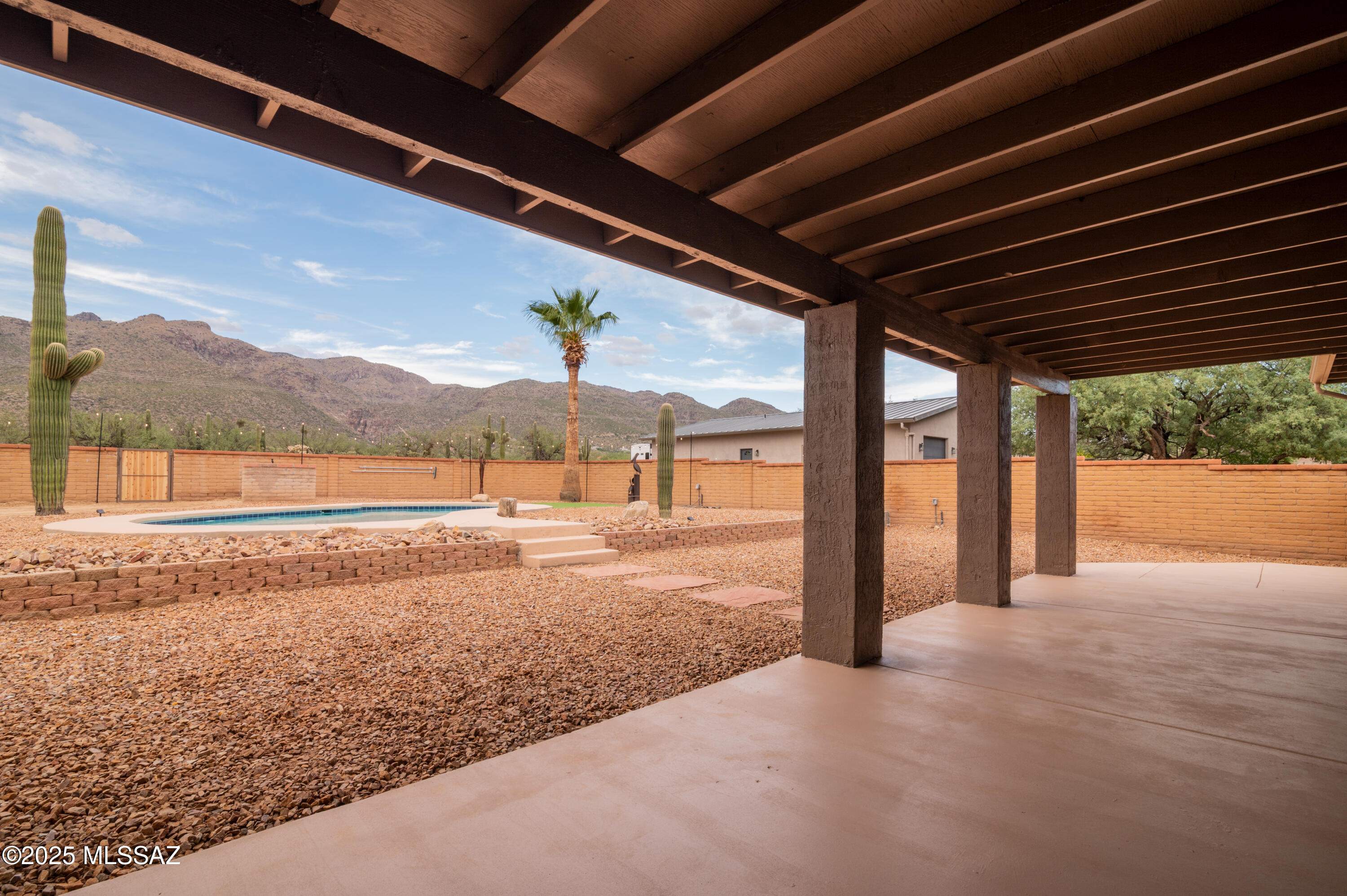 Catalina Madre (1-70) - Residential