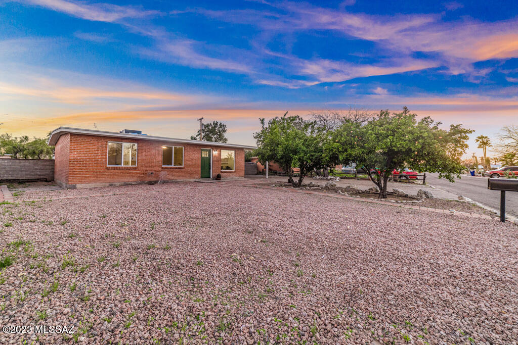 Maryvale Manor - Residential
