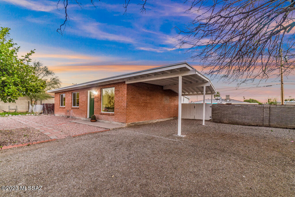 Maryvale Manor - Residential