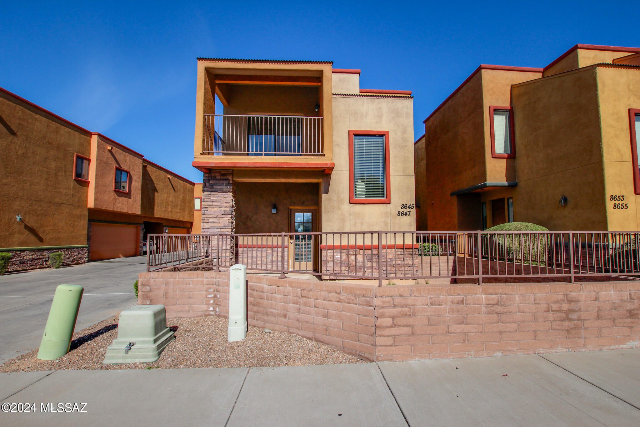 Dos Tiburones Townhouses (1-34) - Residential