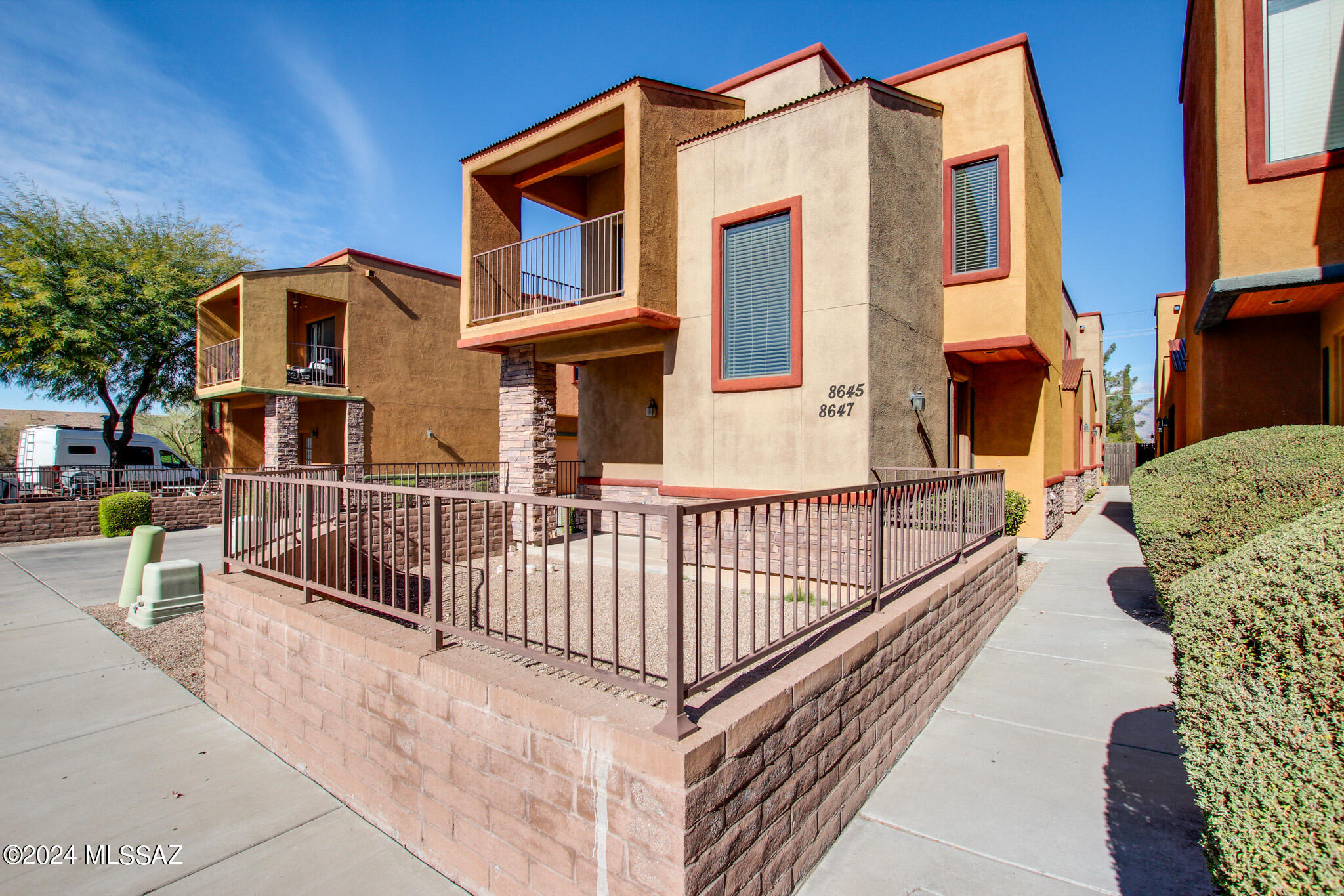 Dos Tiburones Townhouses (1-34) - Residential
