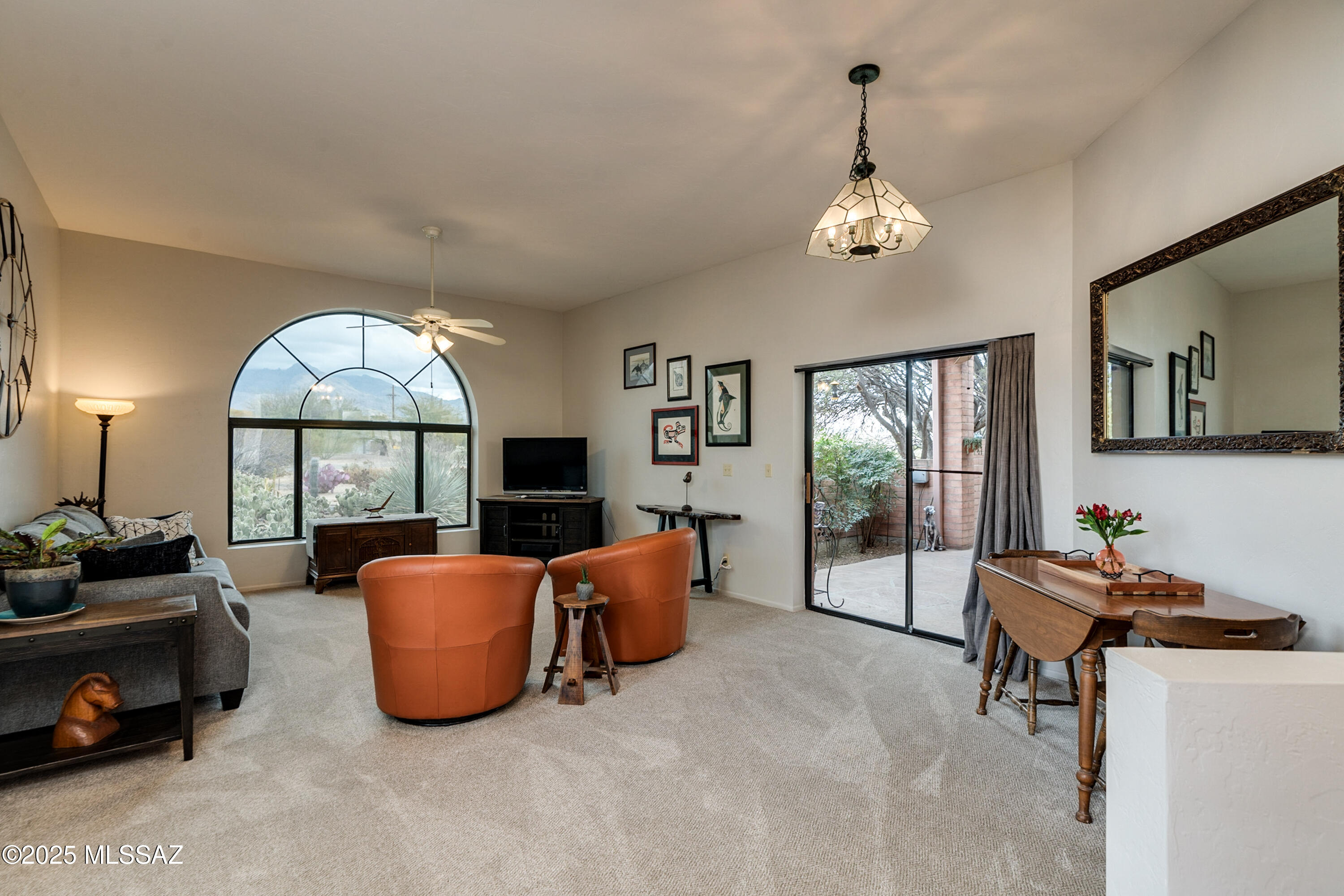 La Mirada (1-8) - Residential