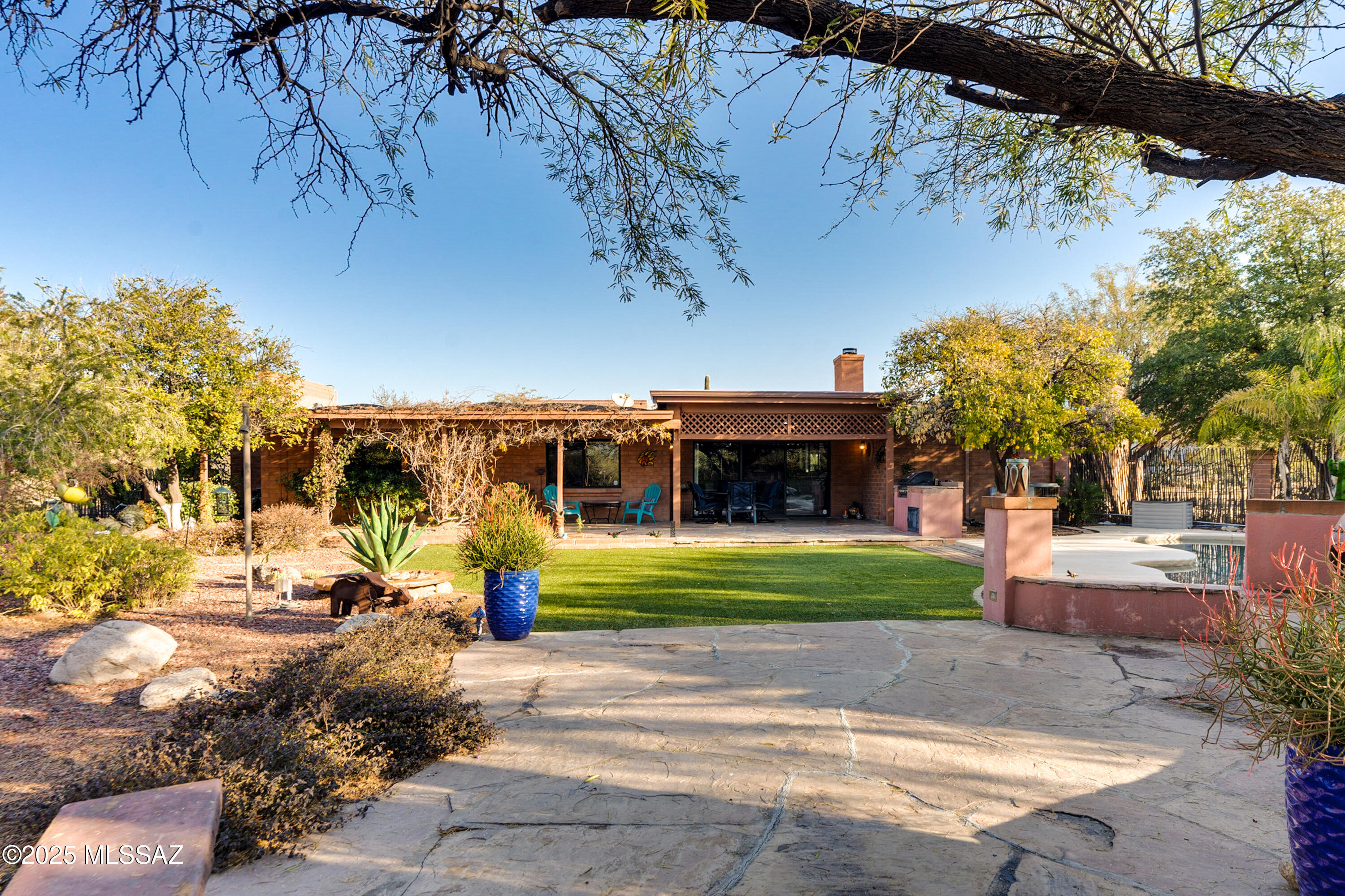 La Mirada (1-8) - Residential